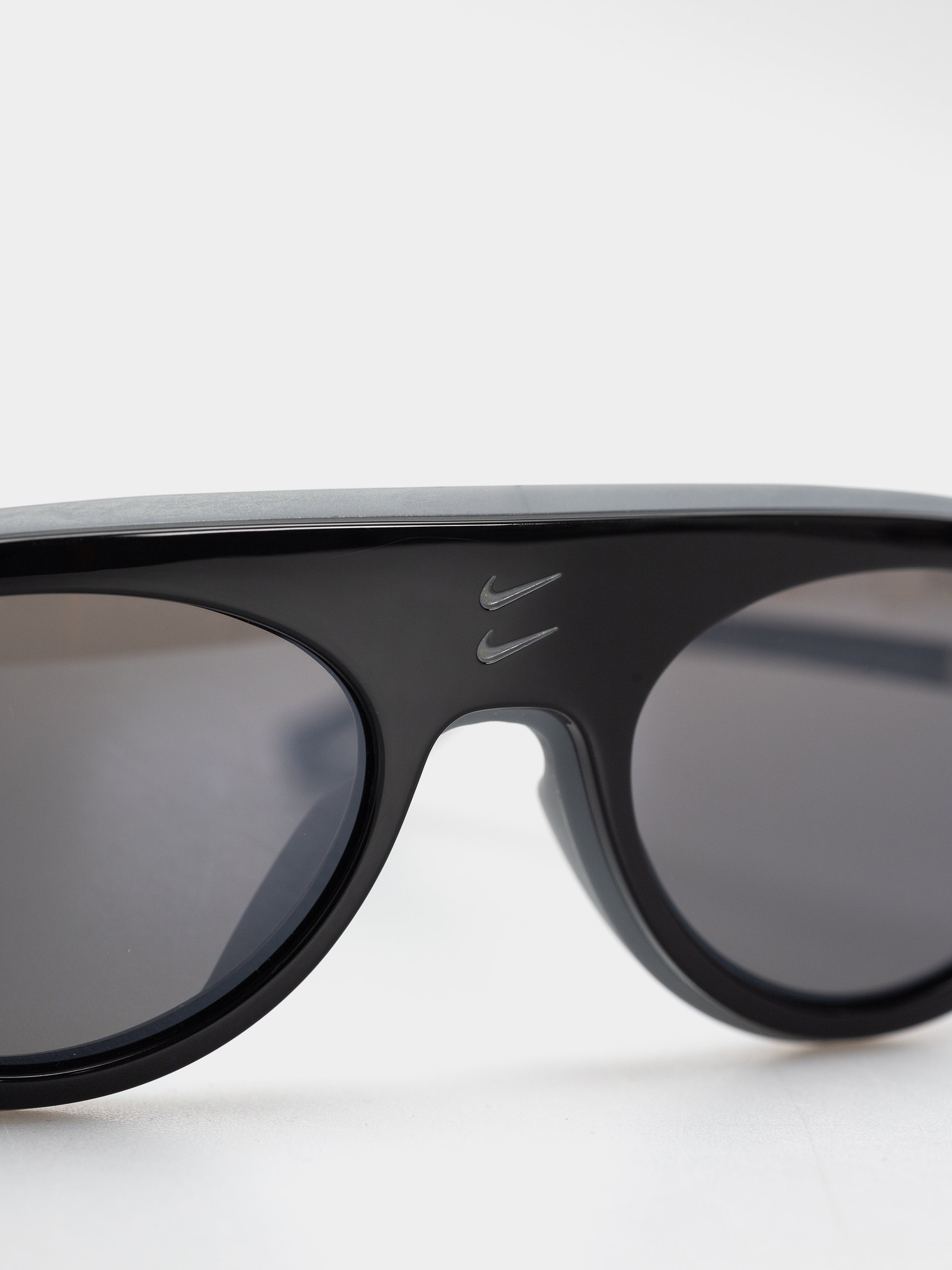 Слънчеви очила Nike Forge Envy (black/grey)