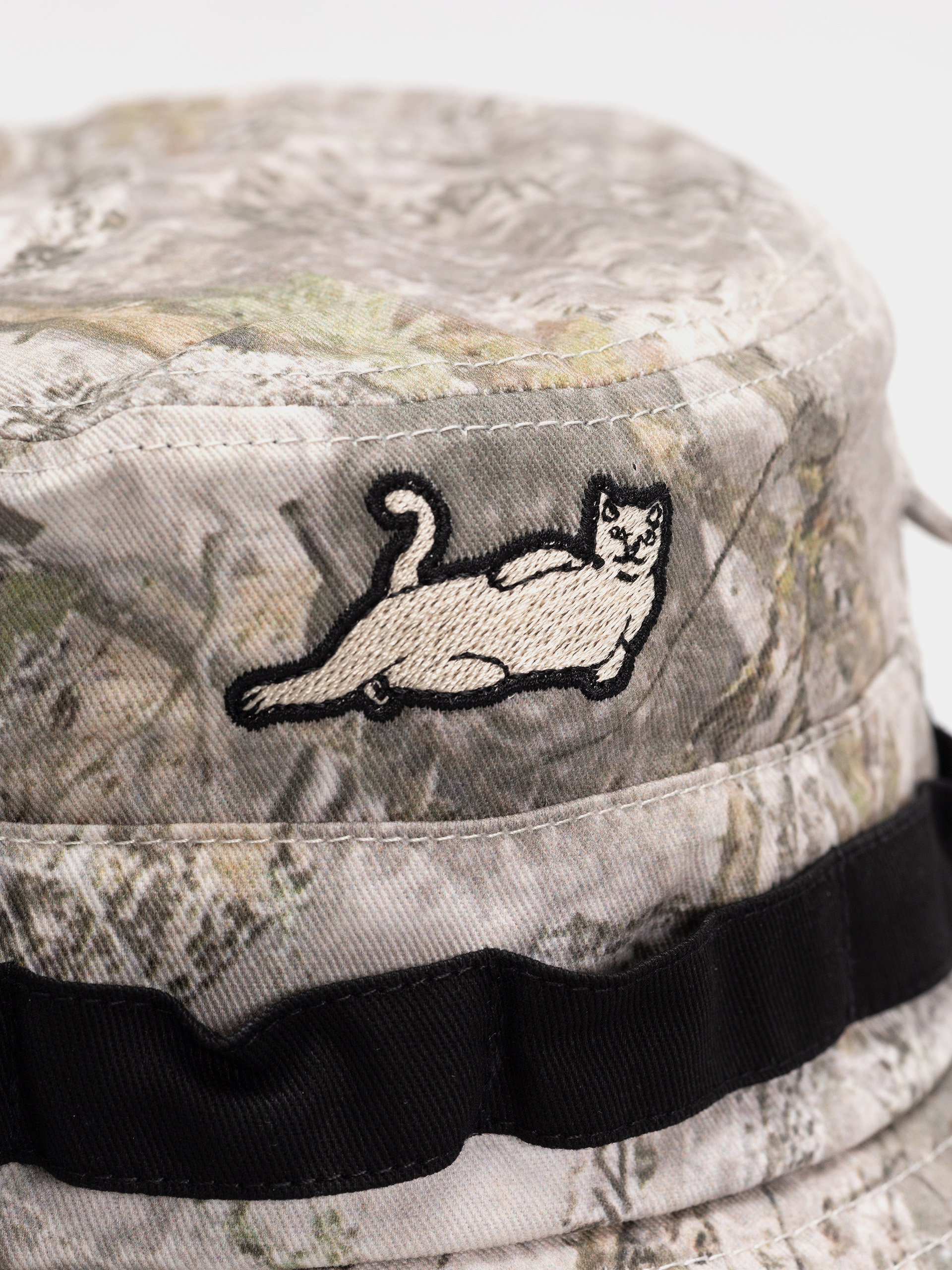Шапка с козирка RipNDip Castanza Boonie (nerm tree camo)