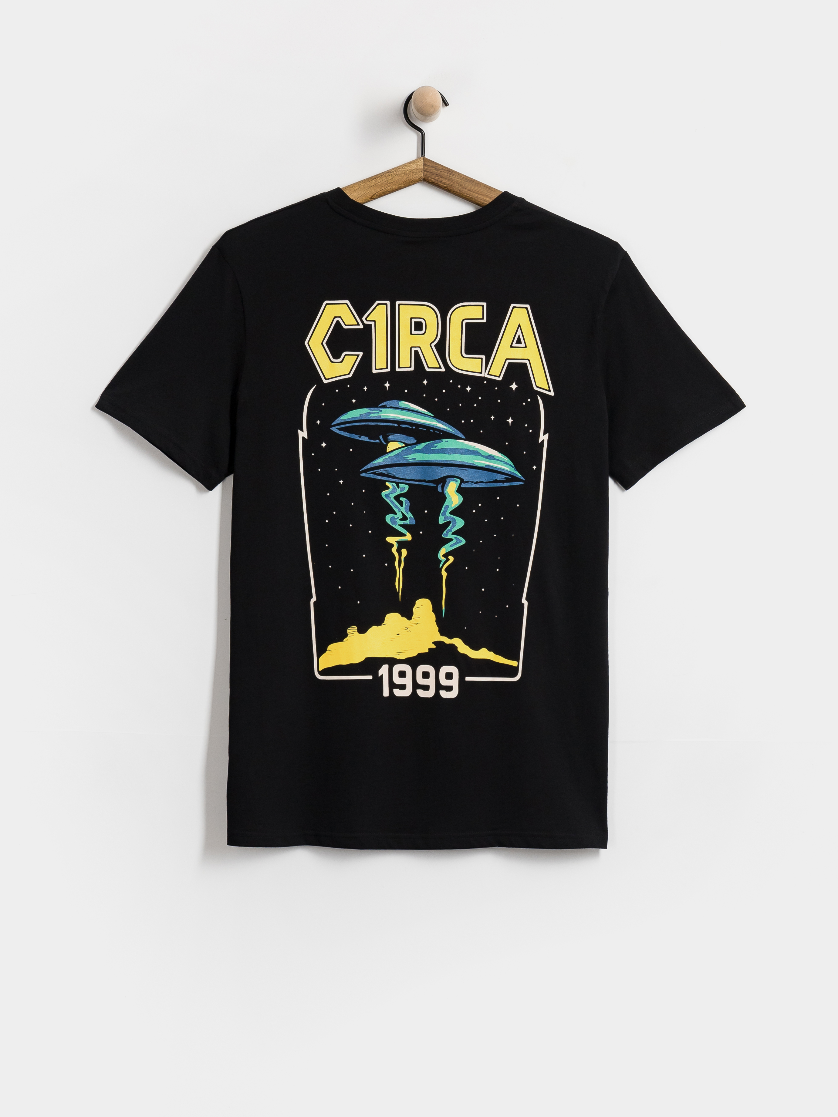 Тениска Circa Invasion (black)