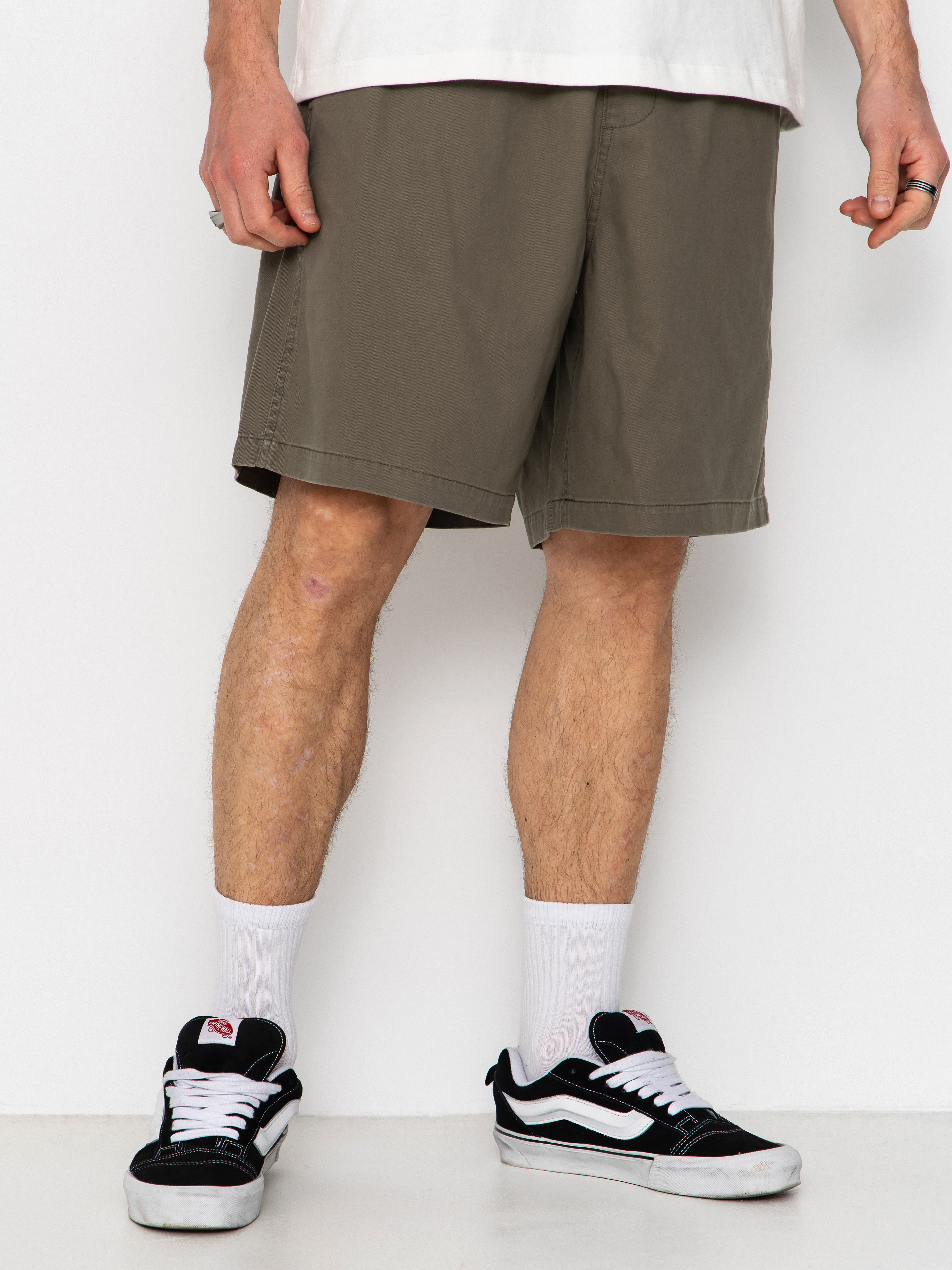 Къси панталони OBEY Theo Easy (smokey olive faded wash)