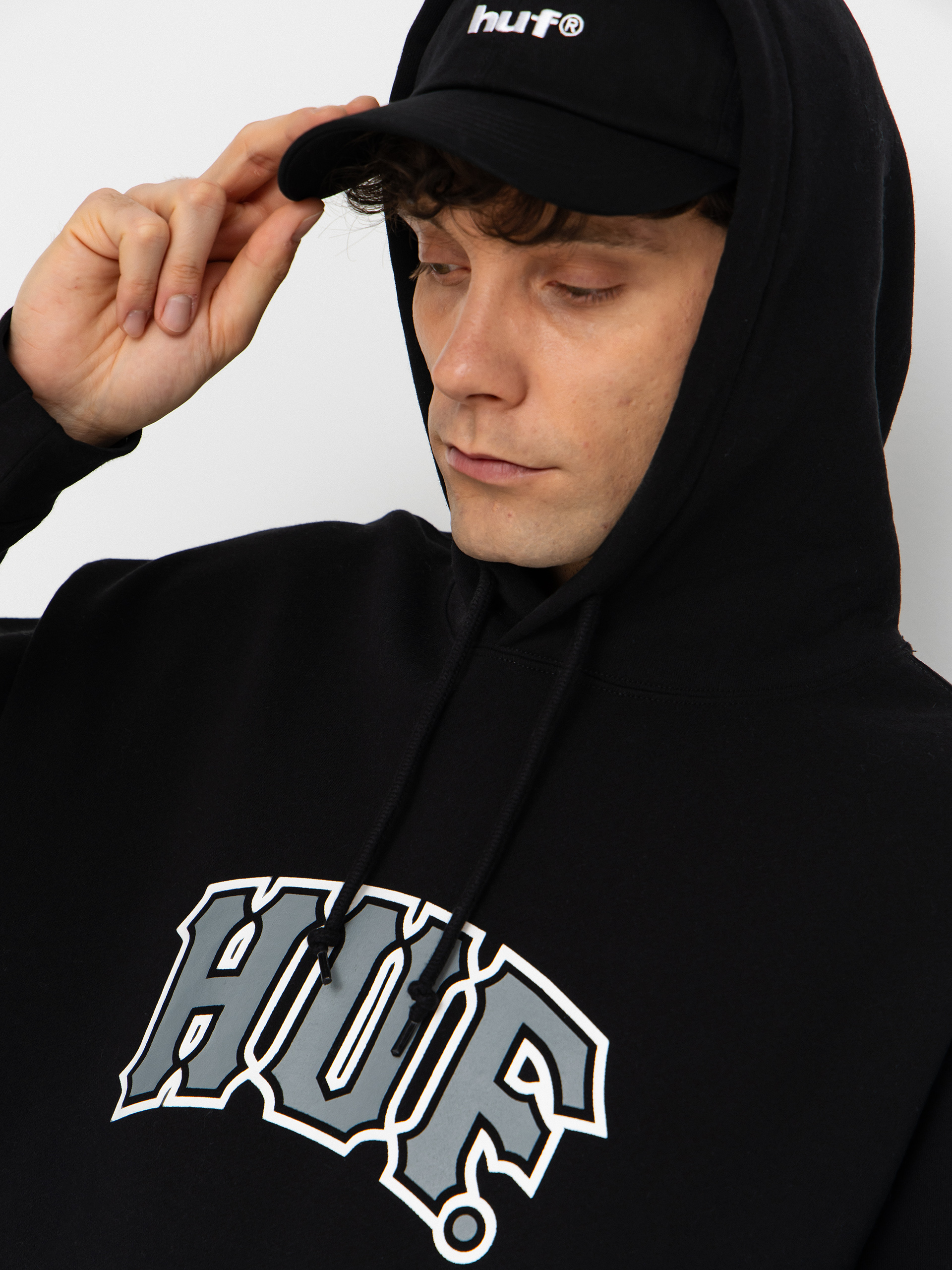 Суитшърт с качулка HUF Classic Arch HD (black)