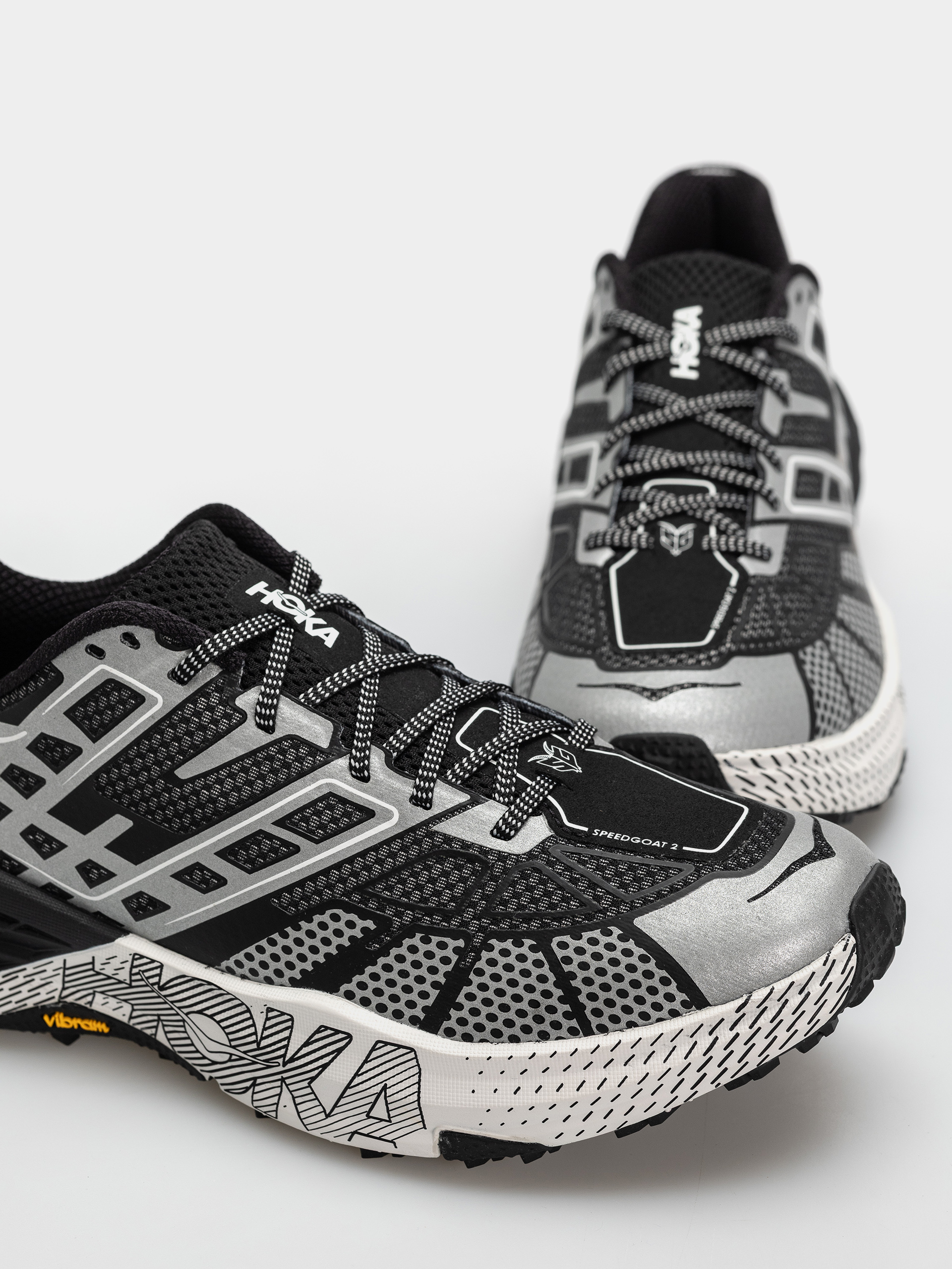 Обувки Hoka Speedgoat 2 TS (black/stardust)
