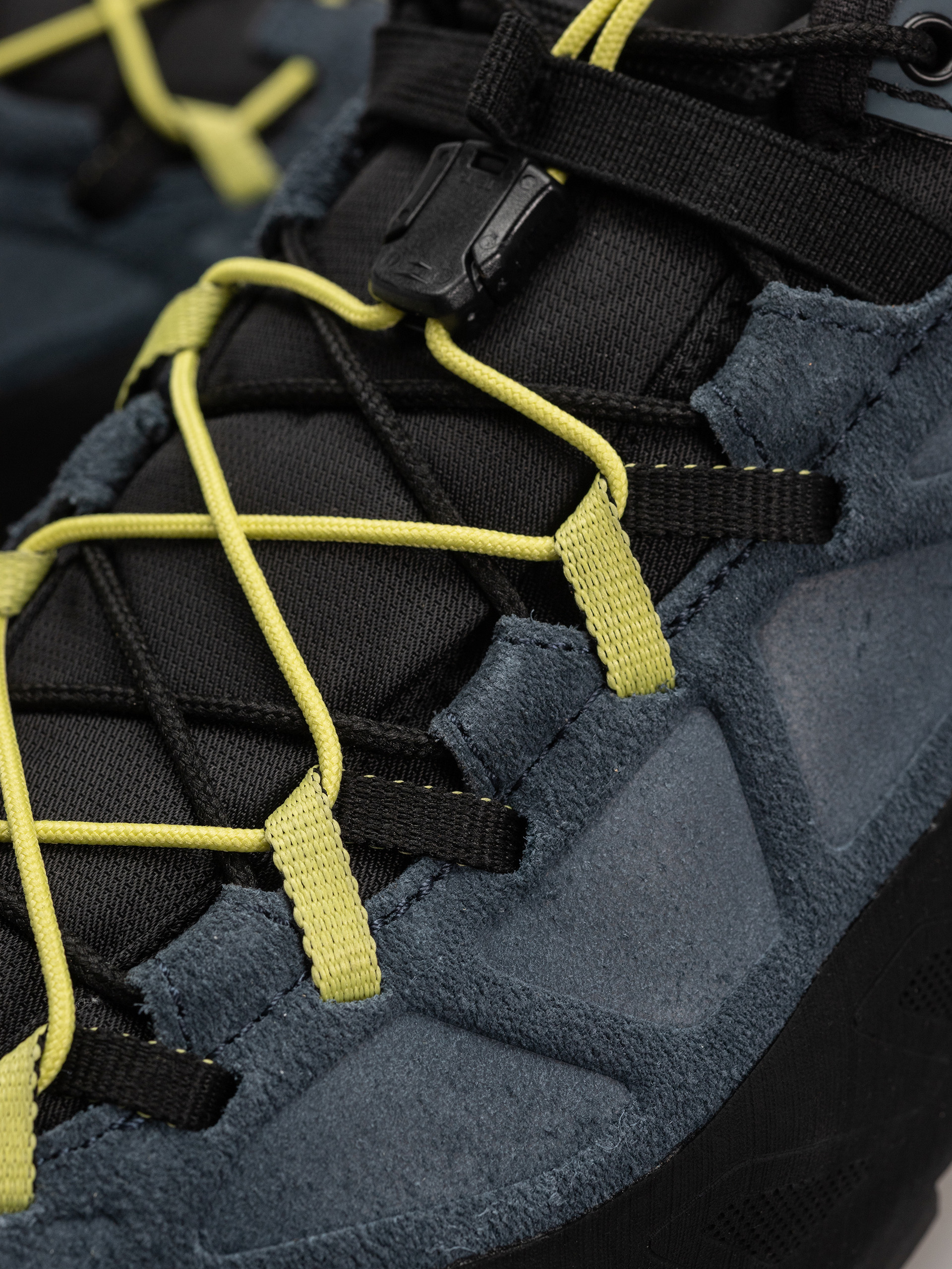 Обувки AKU Rock DFS II GTX (anthracite/lime)