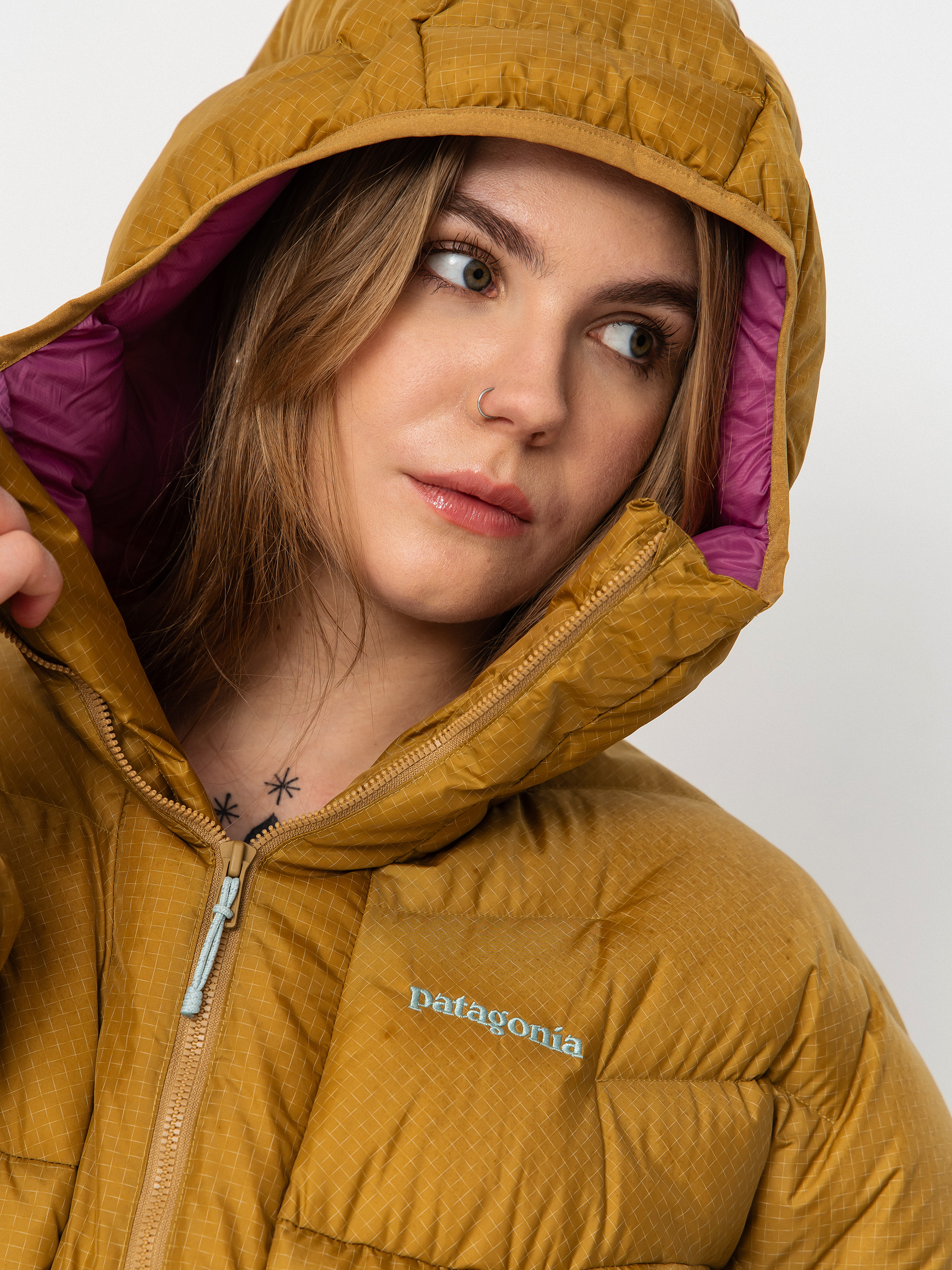 Яке Patagonia Durable Down Parka Wmn (bobcat brown)