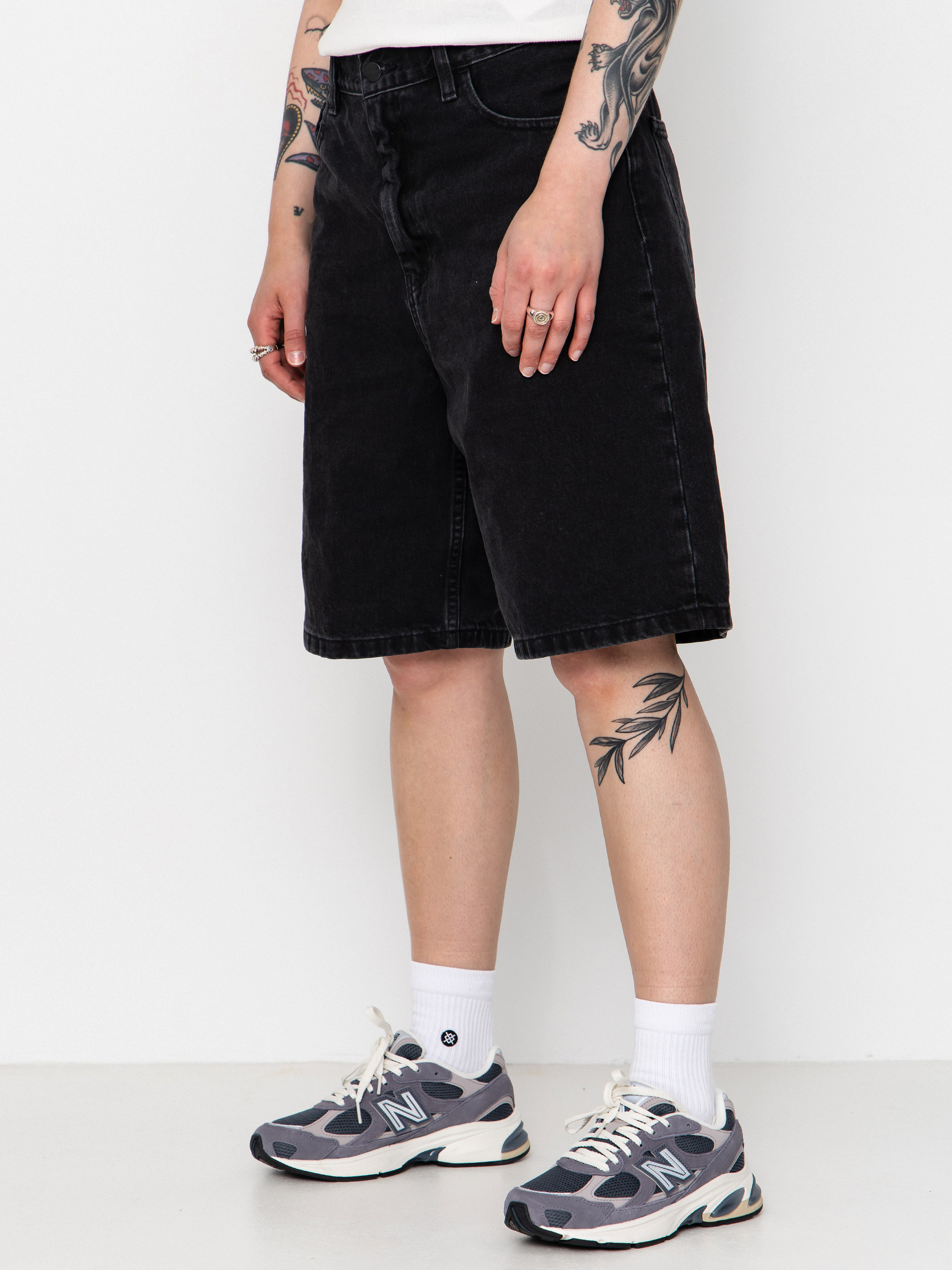 Къси панталони Carhartt WIP Brandon Wmn (black stone washed)
