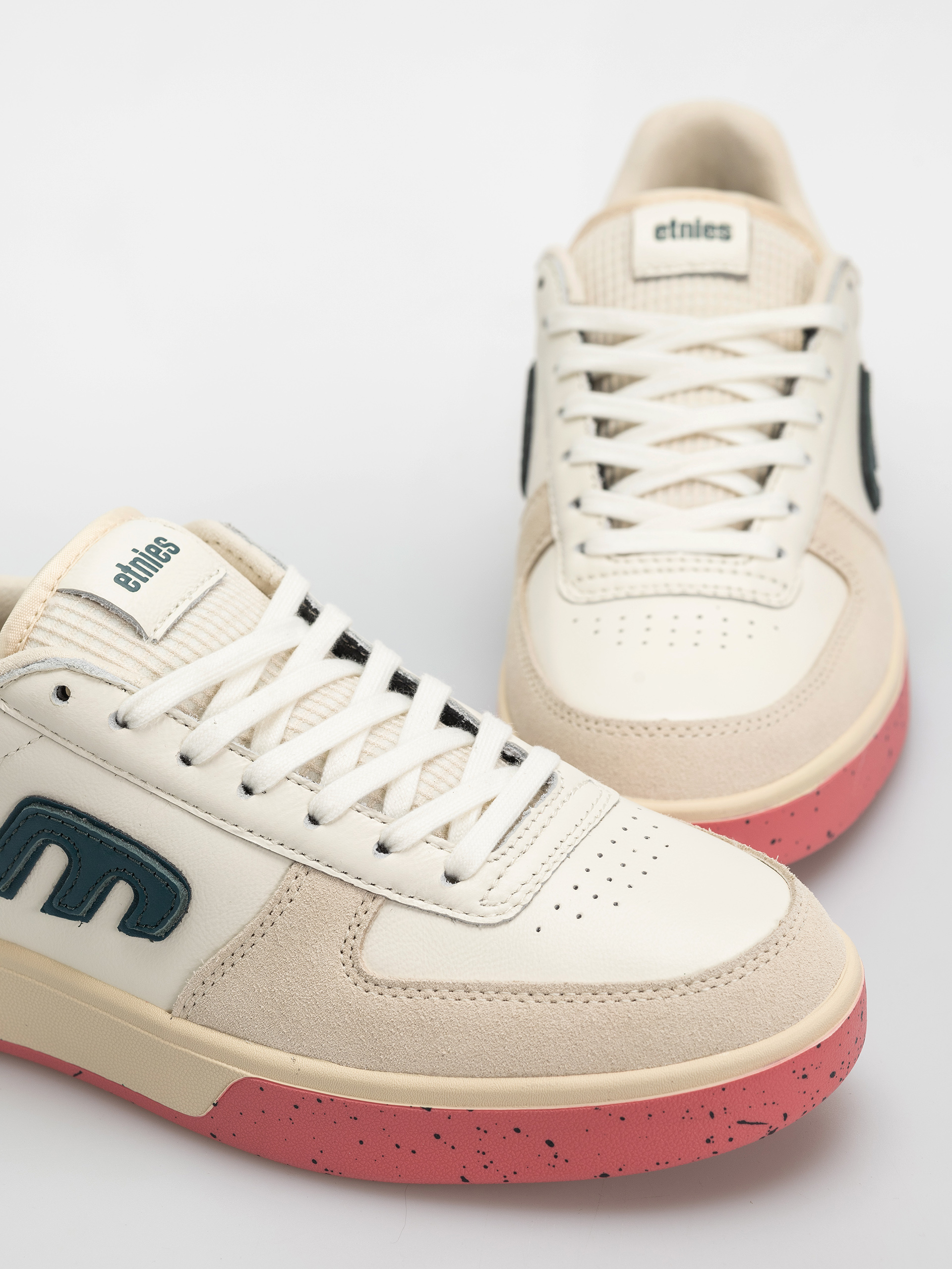 Обувки Etnies Emerson (white/pink/blue)