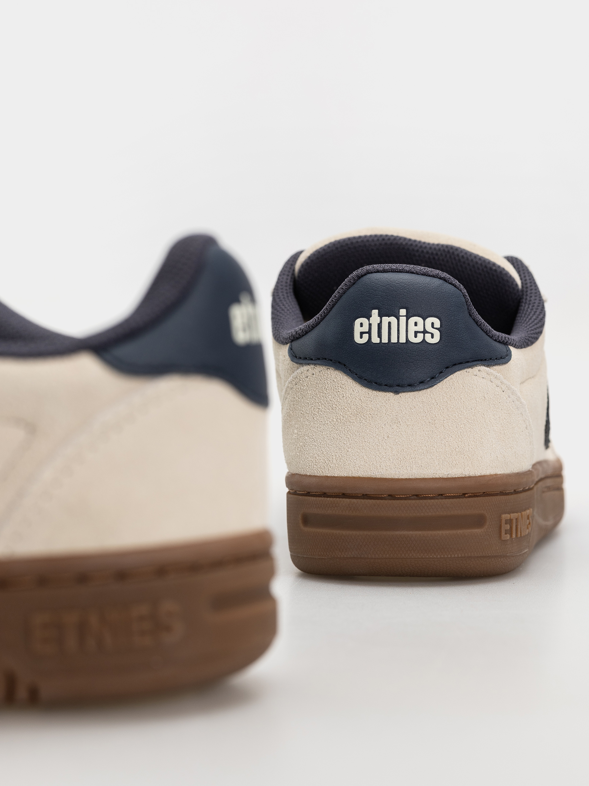 Обувки Etnies Locut (tan/blue)