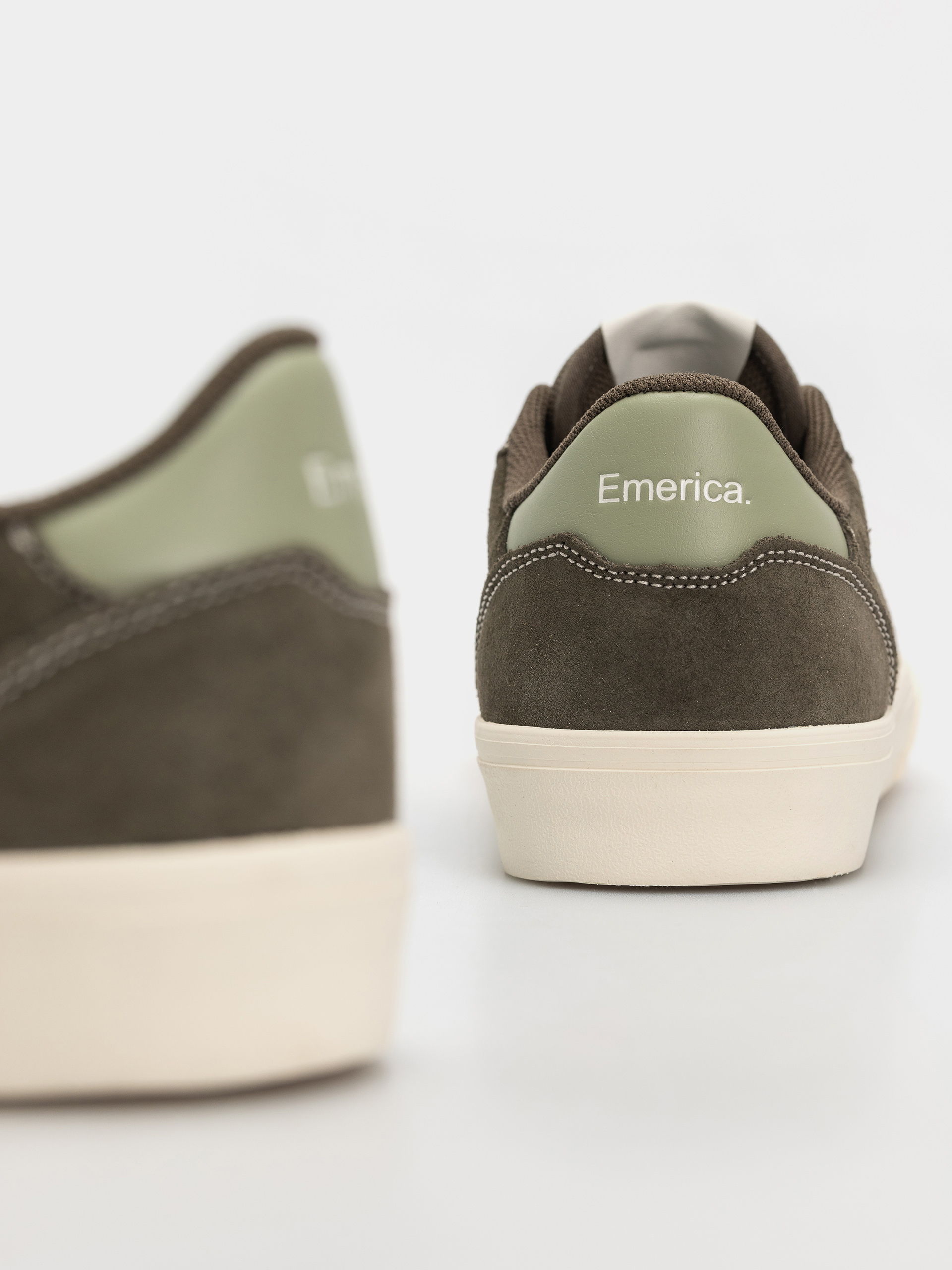 Обувки Emerica Moca (clove)