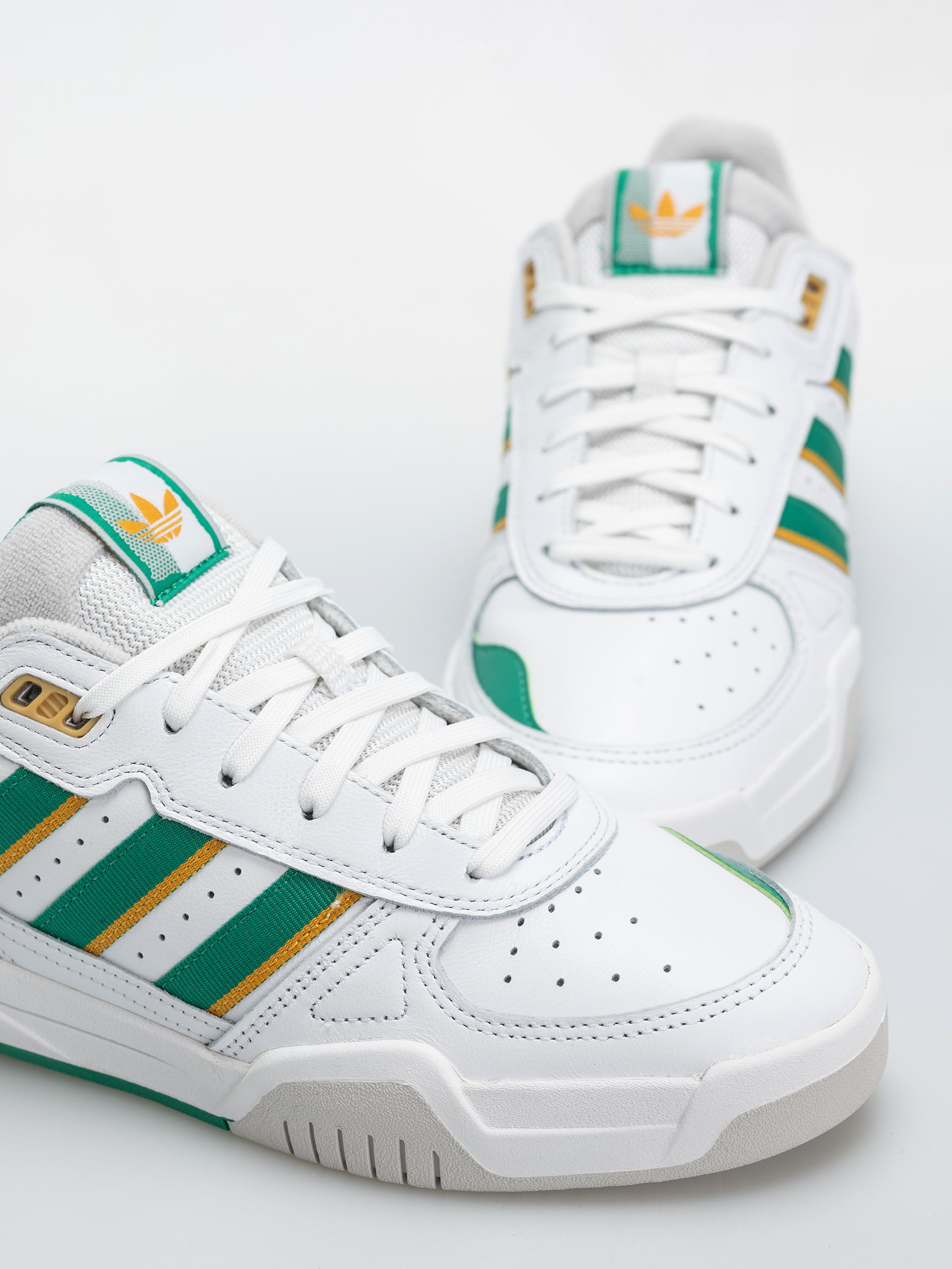 Обувки adidas Tekkira Cup (ftwwht/cougrn/preyel)