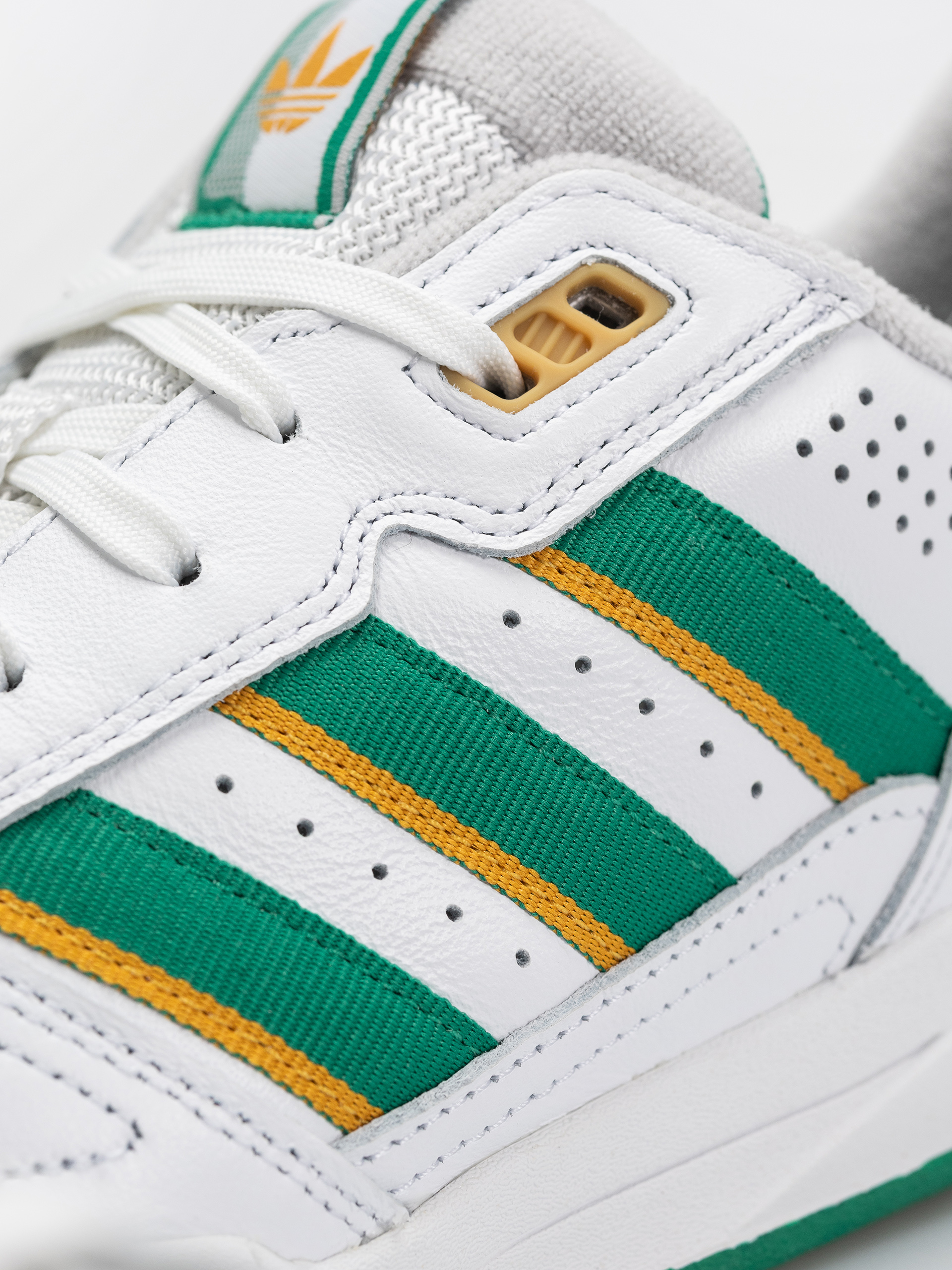 Обувки adidas Tekkira Cup (ftwwht/cougrn/preyel)
