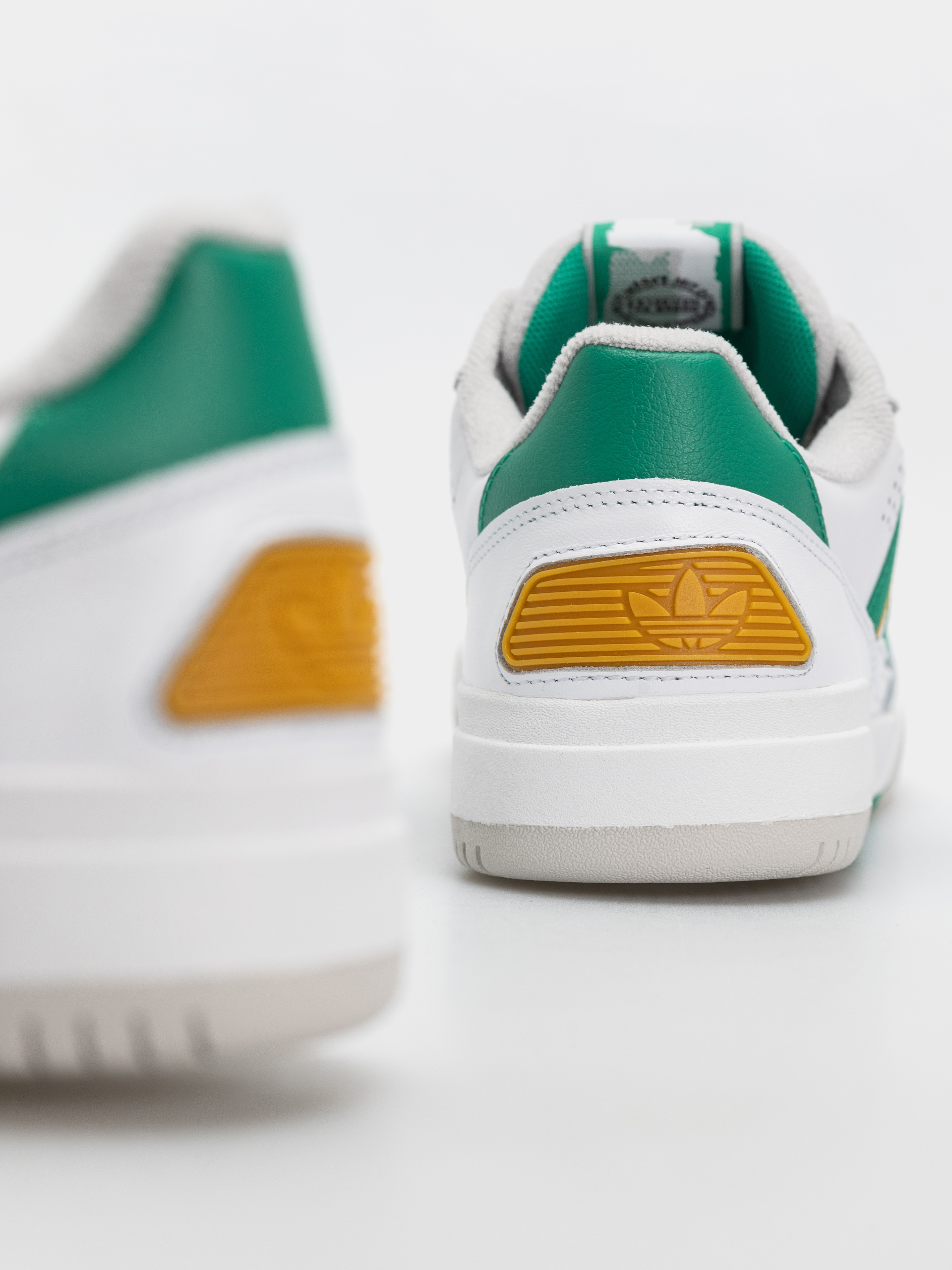 Обувки adidas Tekkira Cup (ftwwht/cougrn/preyel)