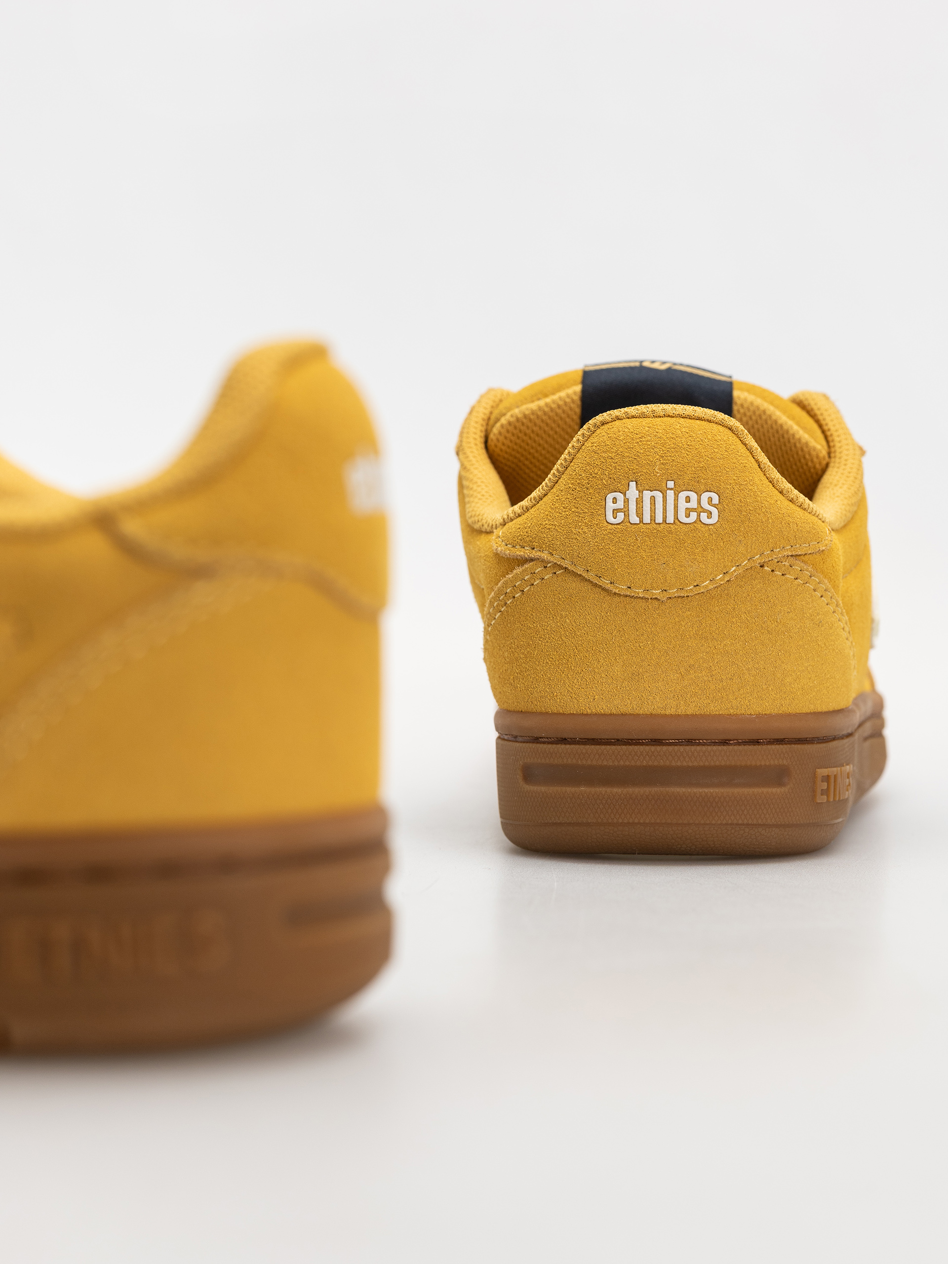 Обувки Etnies Locut (tan/gum)