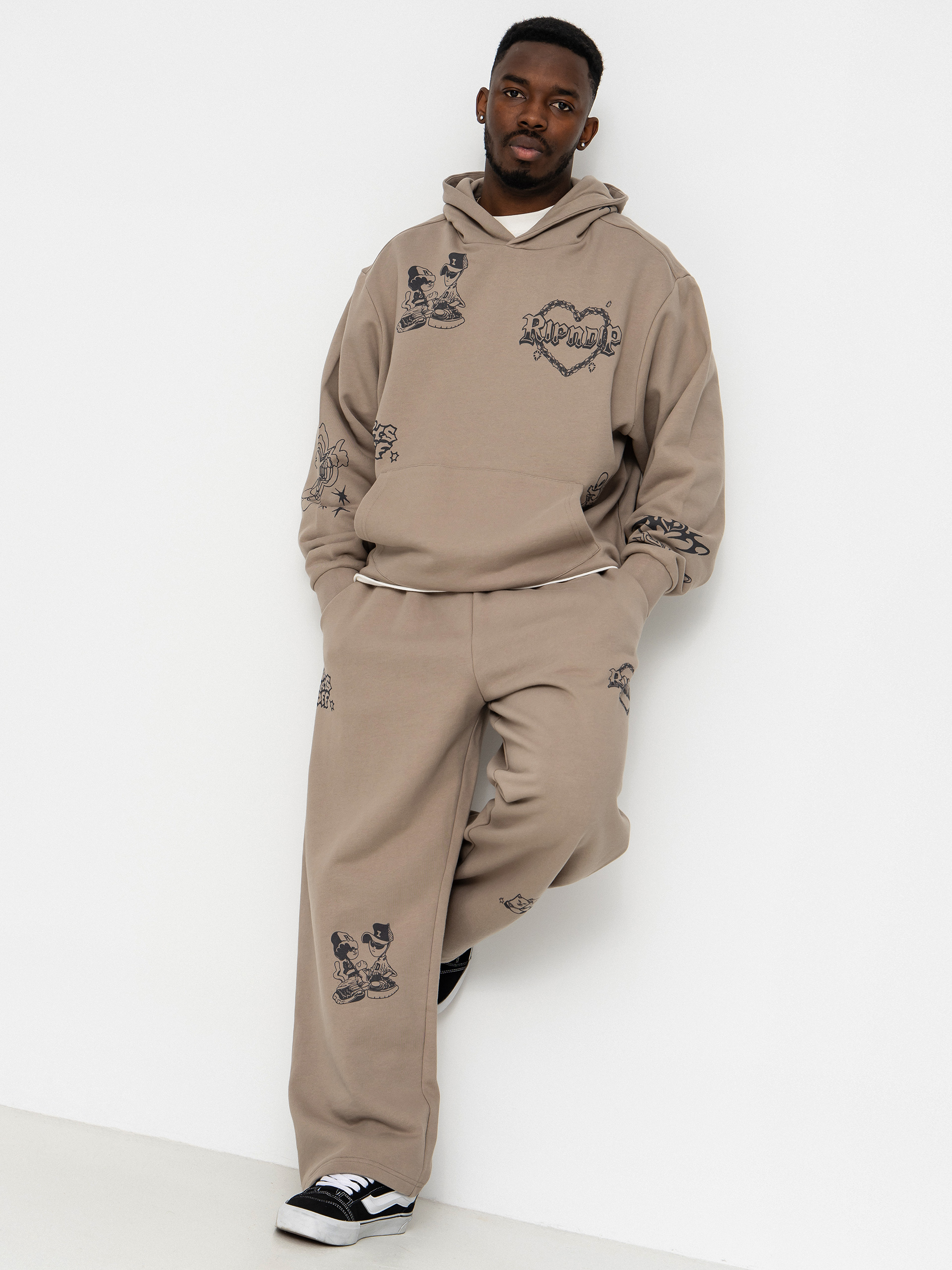 Суитшърт с качулка RipNDip Westside Distressed HD (dark sand wash)