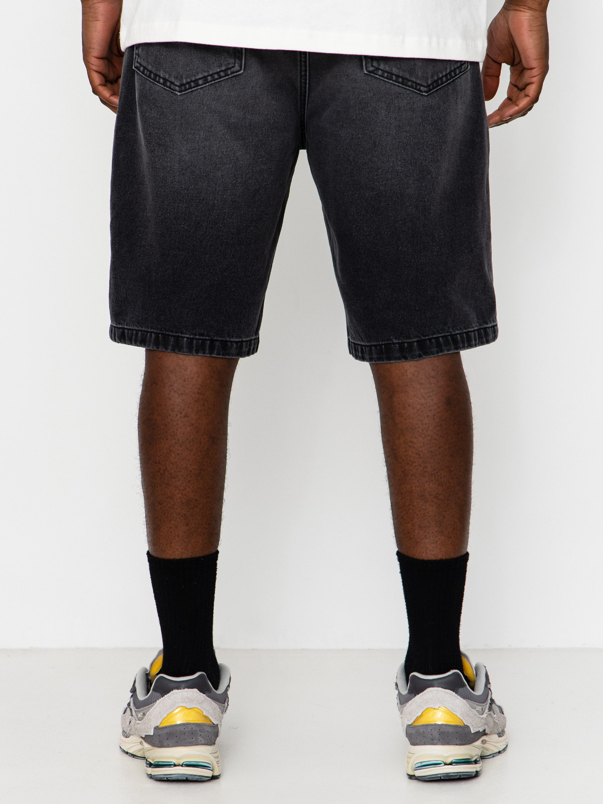 Къси панталони Carhartt WIP Landon (black worn bleached)