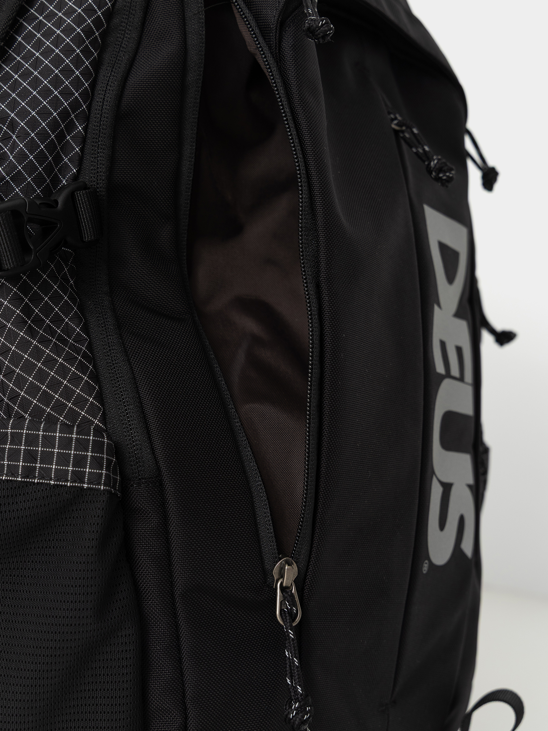 Раница Deus Ex Machina Field (black)