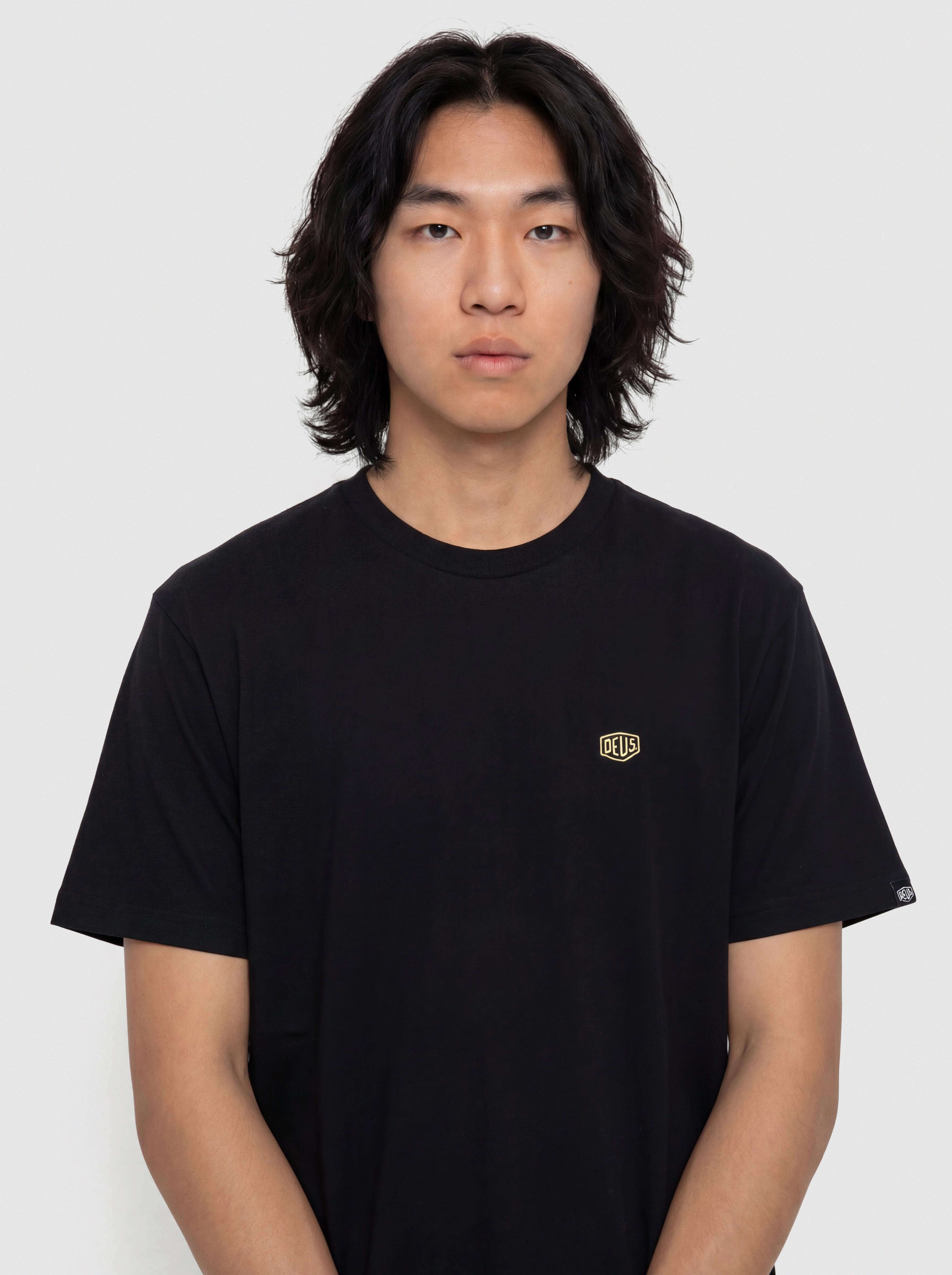 Тениска Deus Ex Machina Shield Standard (black)