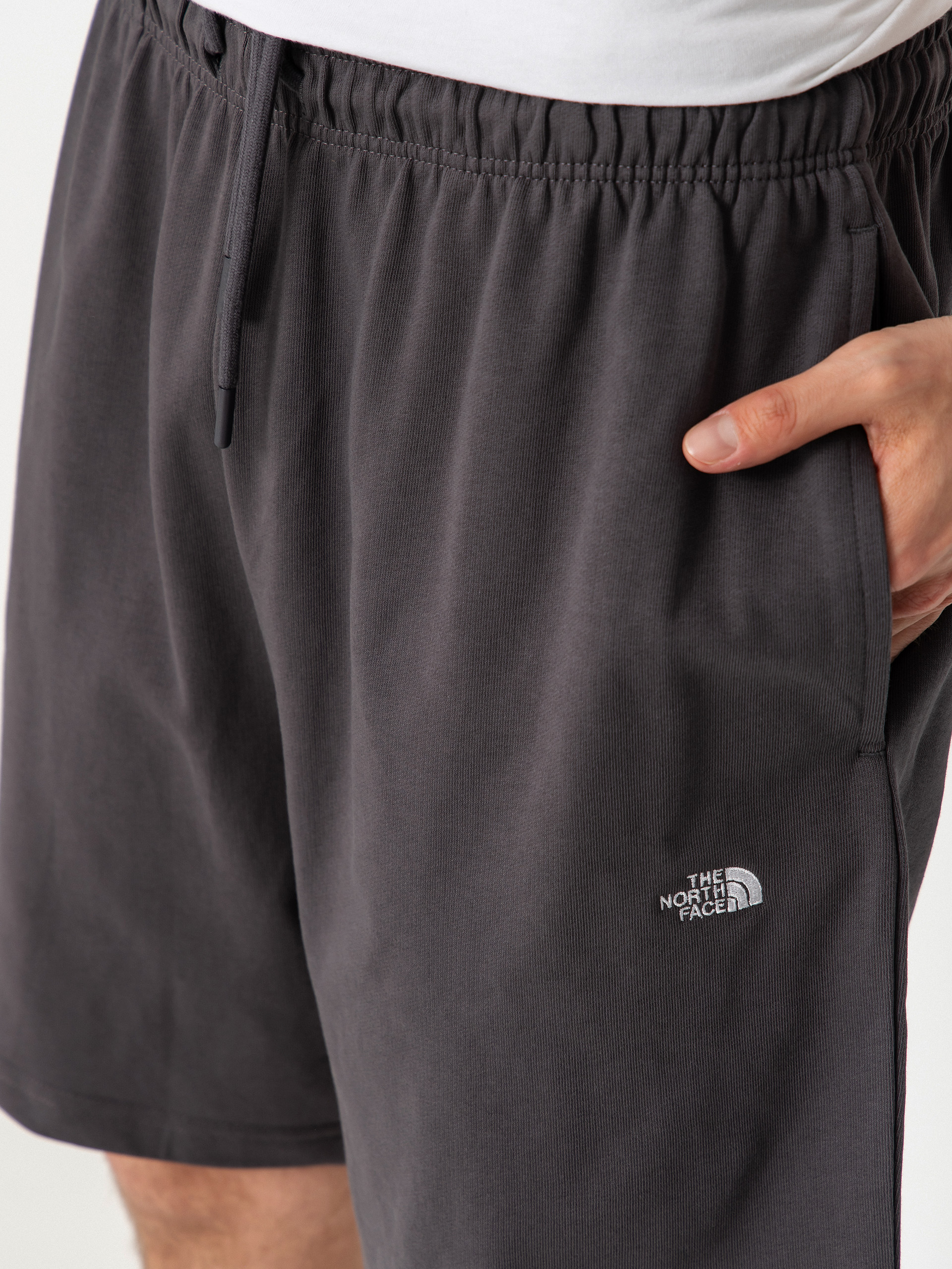 Къси панталони The North Face Essential Light Relaxed (anthracite grey)