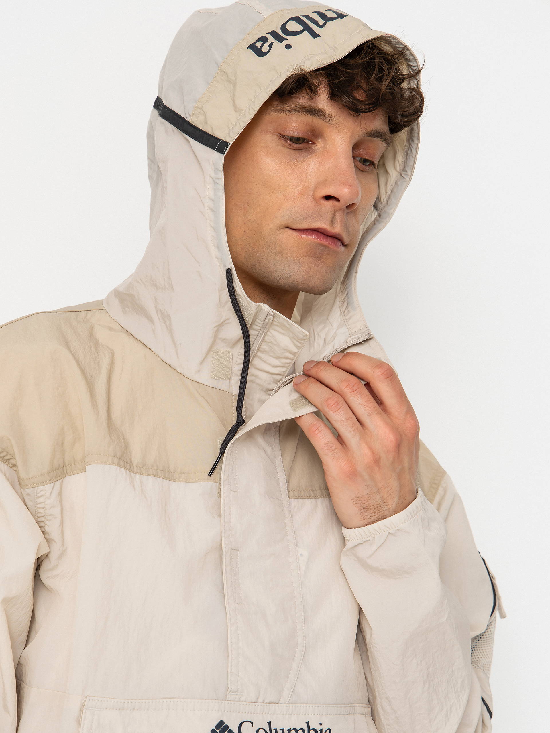 Яке Columbia Challenger Windbreaker Anorak (dark stone/ancient fossil)