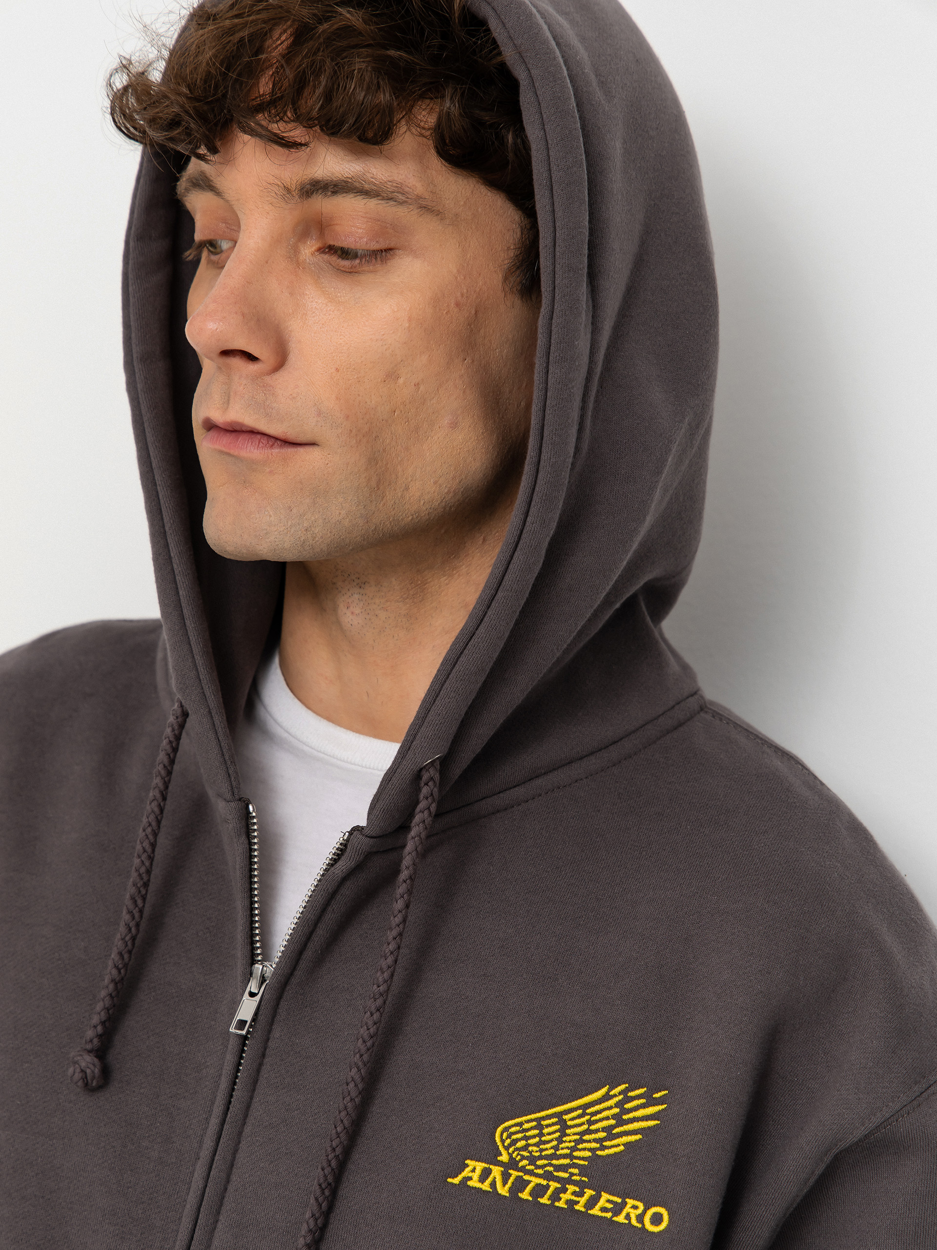 Суитшърт с качулка Antihero Motorized Emb ZHD (charcoal w/yellow embroidery)