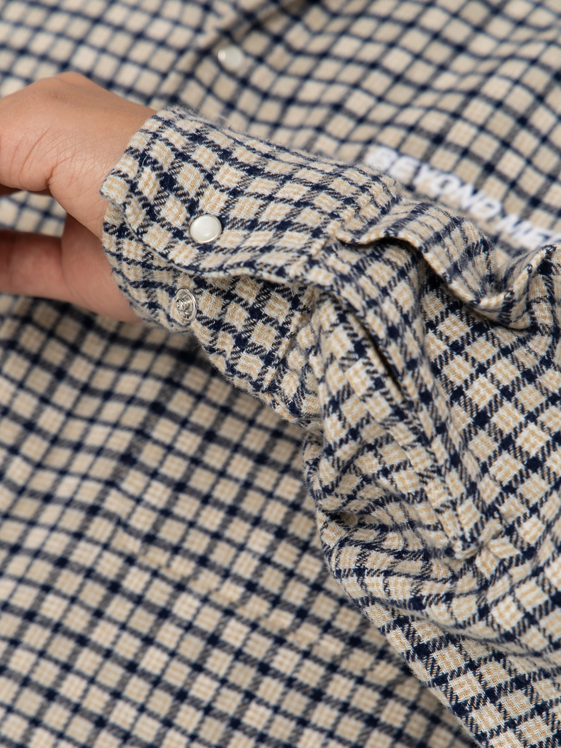 Риза Beyond Medals Checkered (beige)