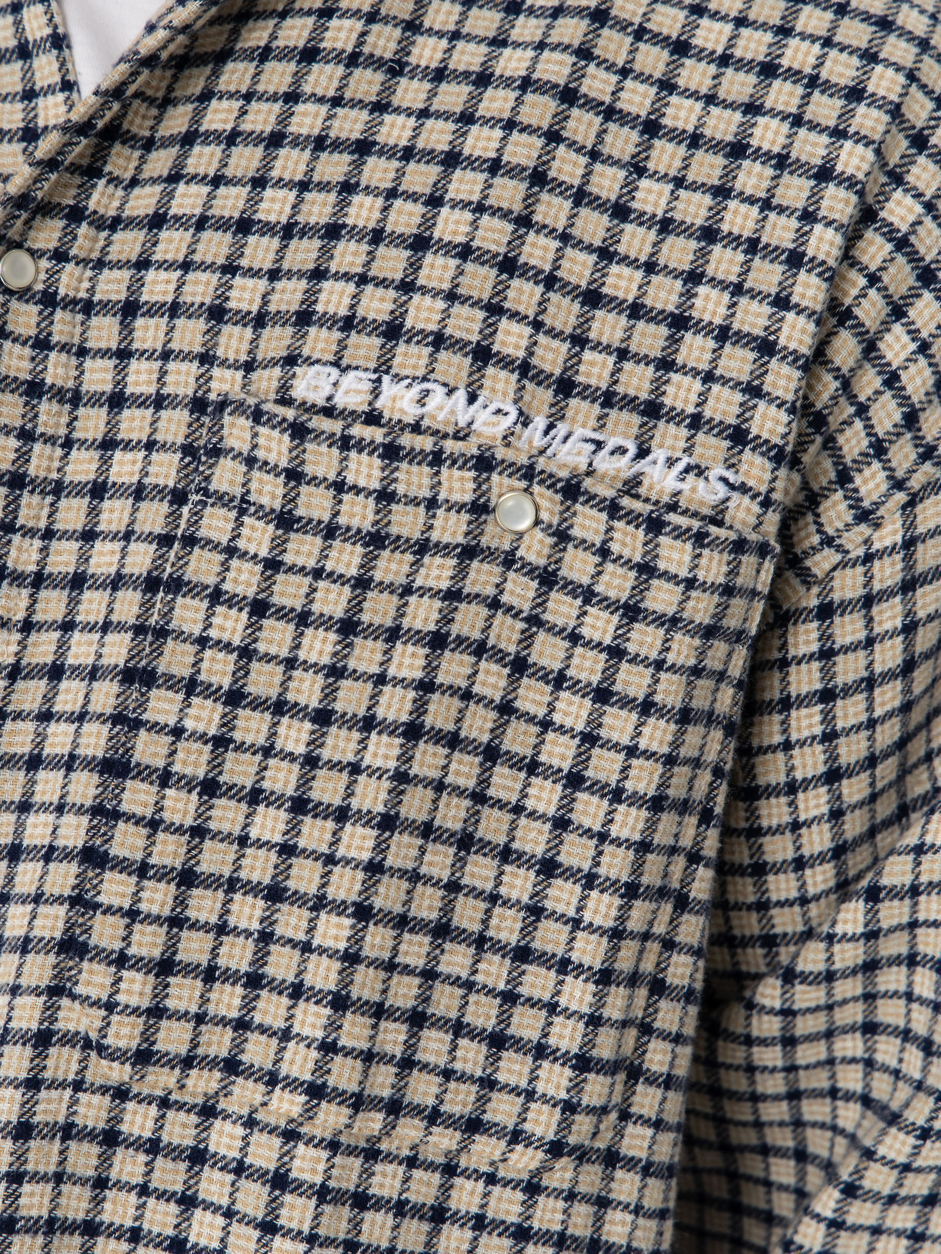 Риза Beyond Medals Checkered (beige)