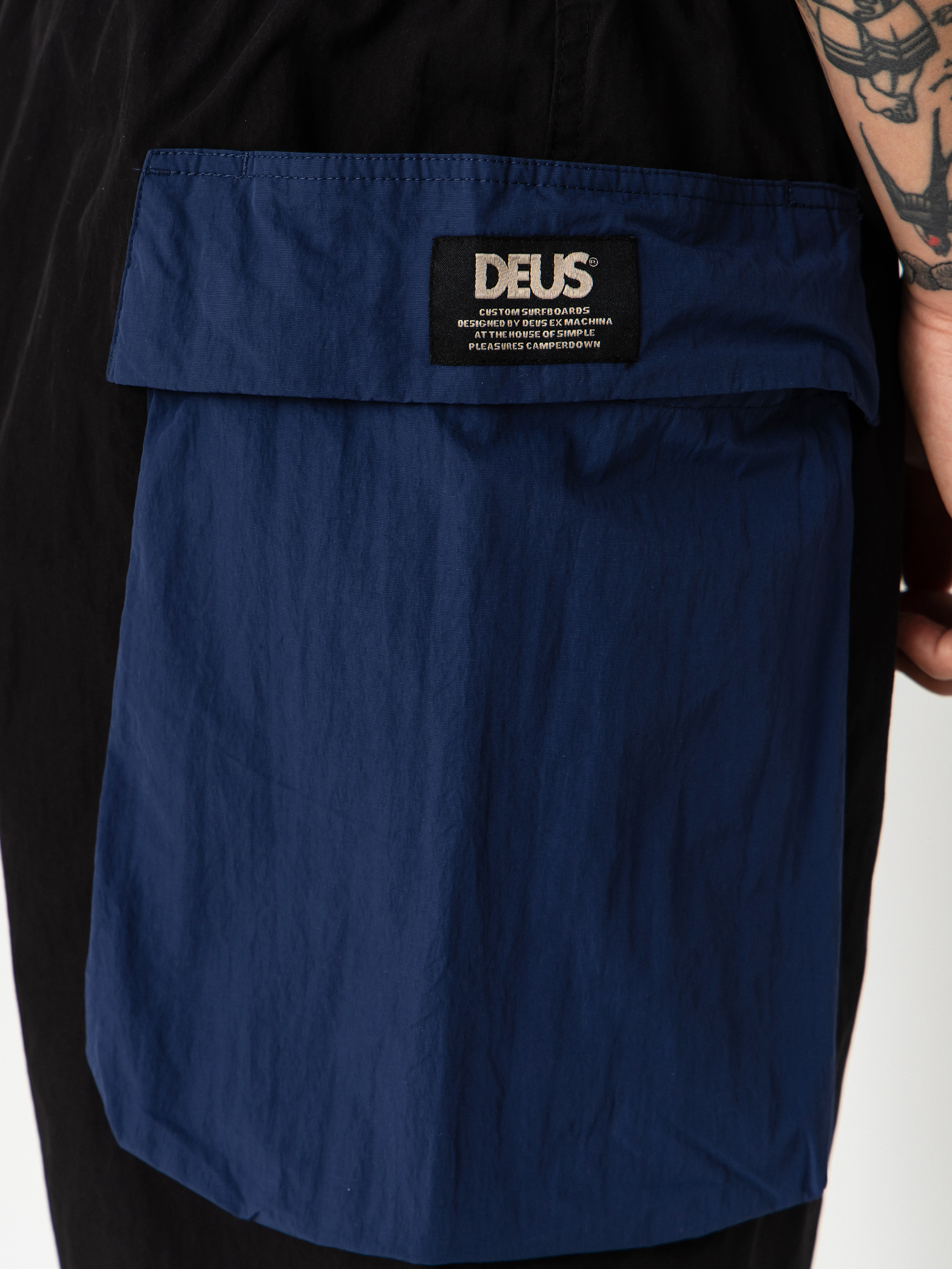 Къси панталони Deus Ex Machina Duck Dive (black)