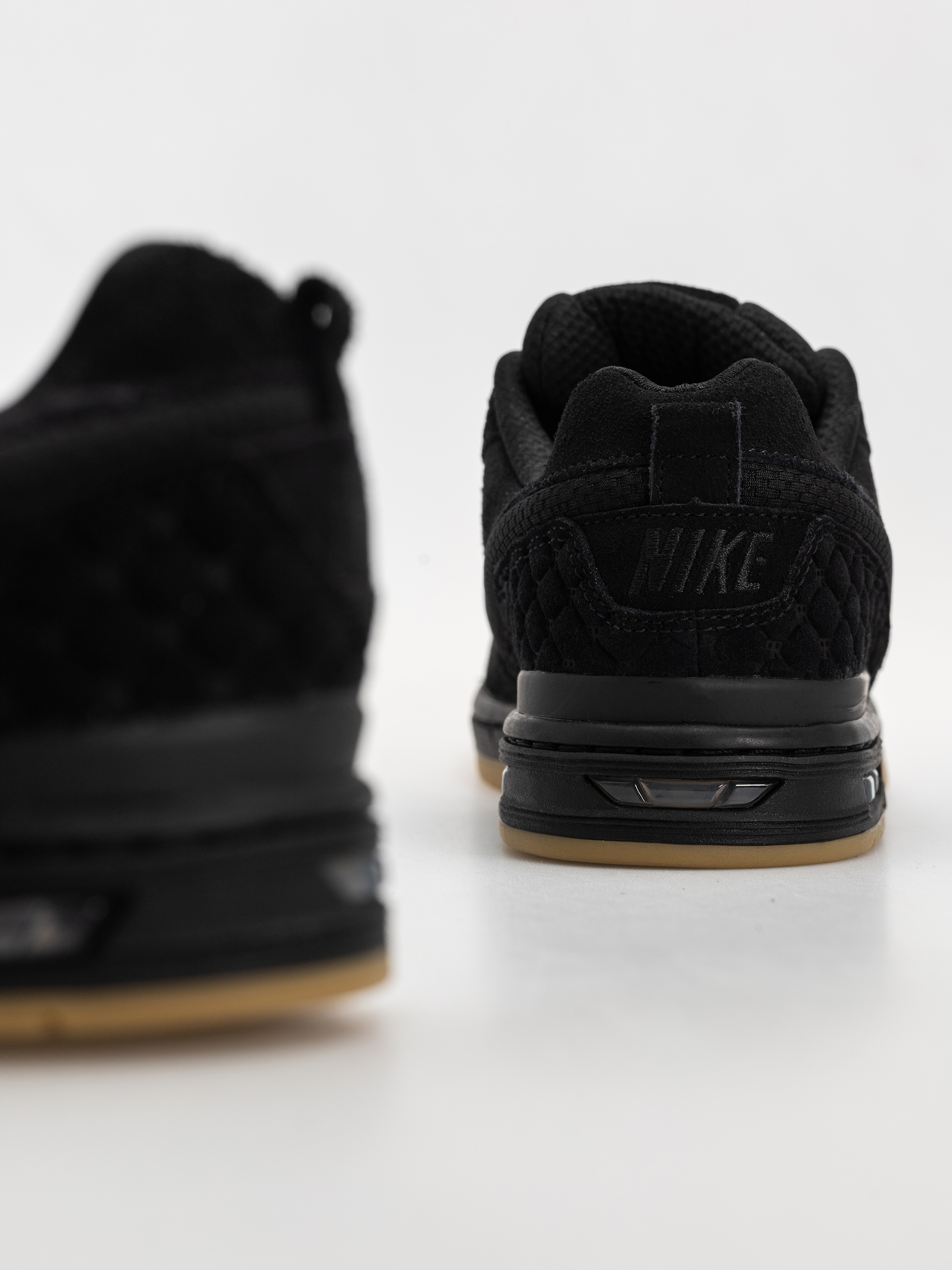 Обувки Nike SB Paul Rodriguez Zoom Air Low (black/black/black/gum light brown)