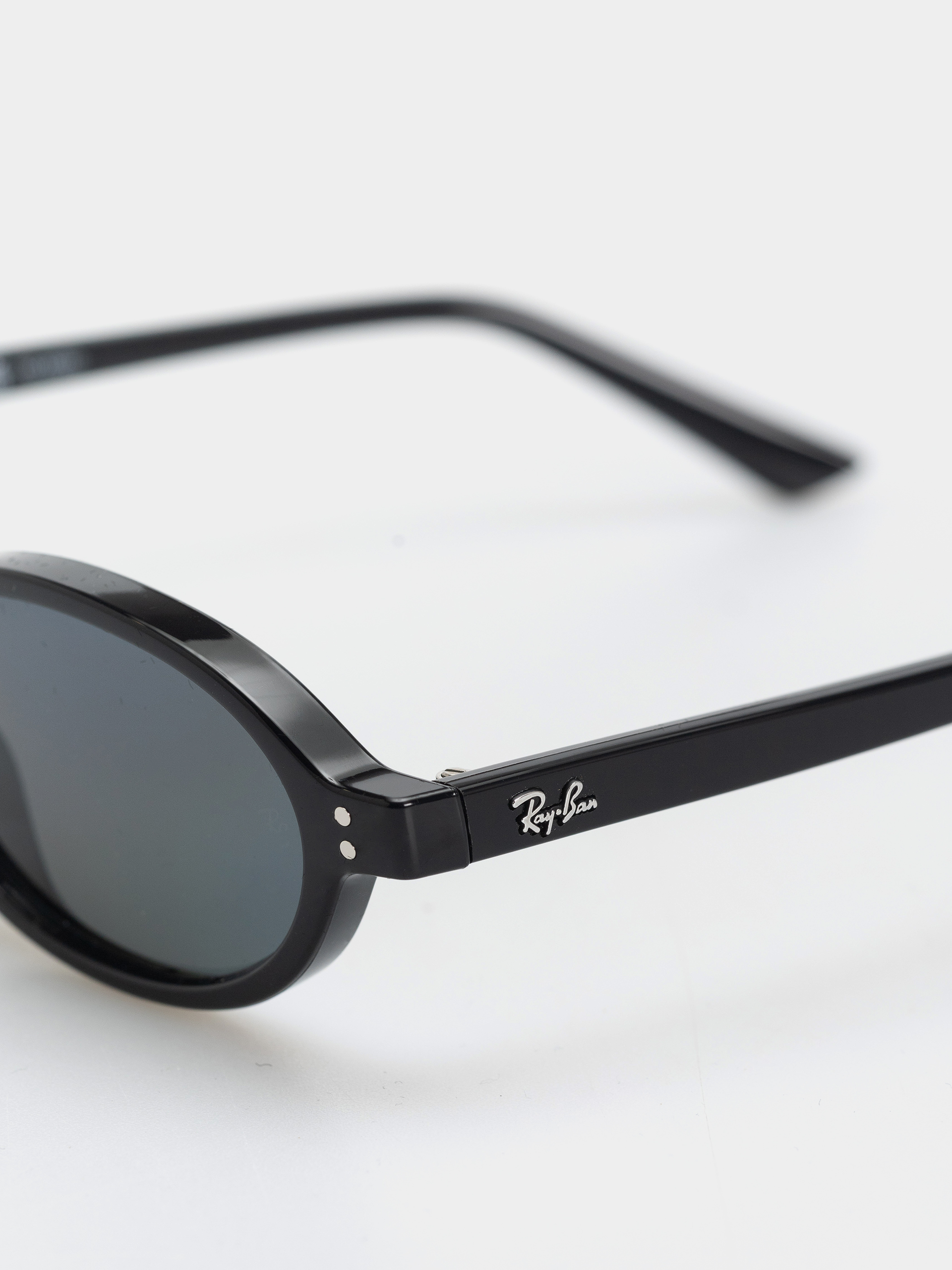 Слънчеви очила Ray-Ban Khal (polerowany black/polaryzacyjne ciemnogrey)