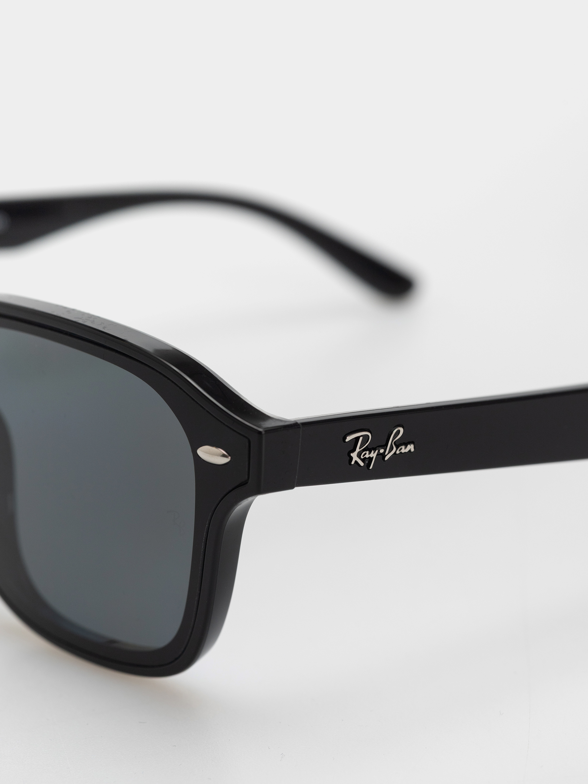 Слънчеви очила Ray-Ban Rb4458D (polerowany czarny/polaryzacyjne ciemnoszary)