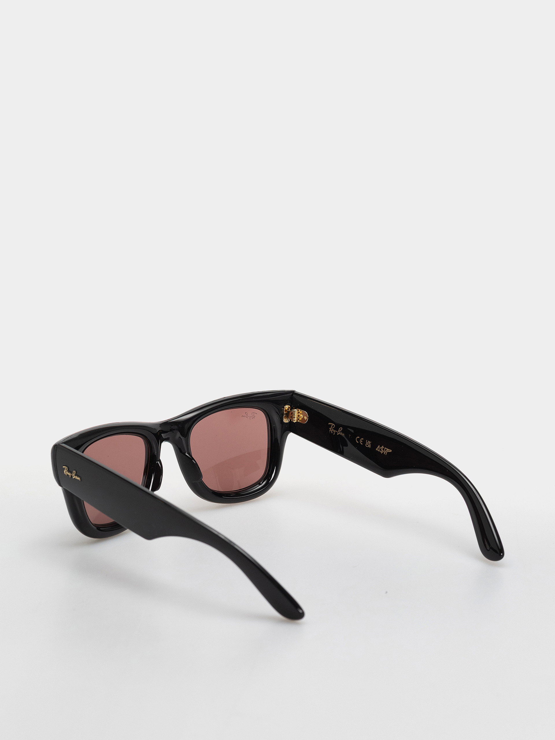 Слънчеви очила Ray-Ban Wayfarer Puffer (polerowany czarny/ciemnofioletowe)