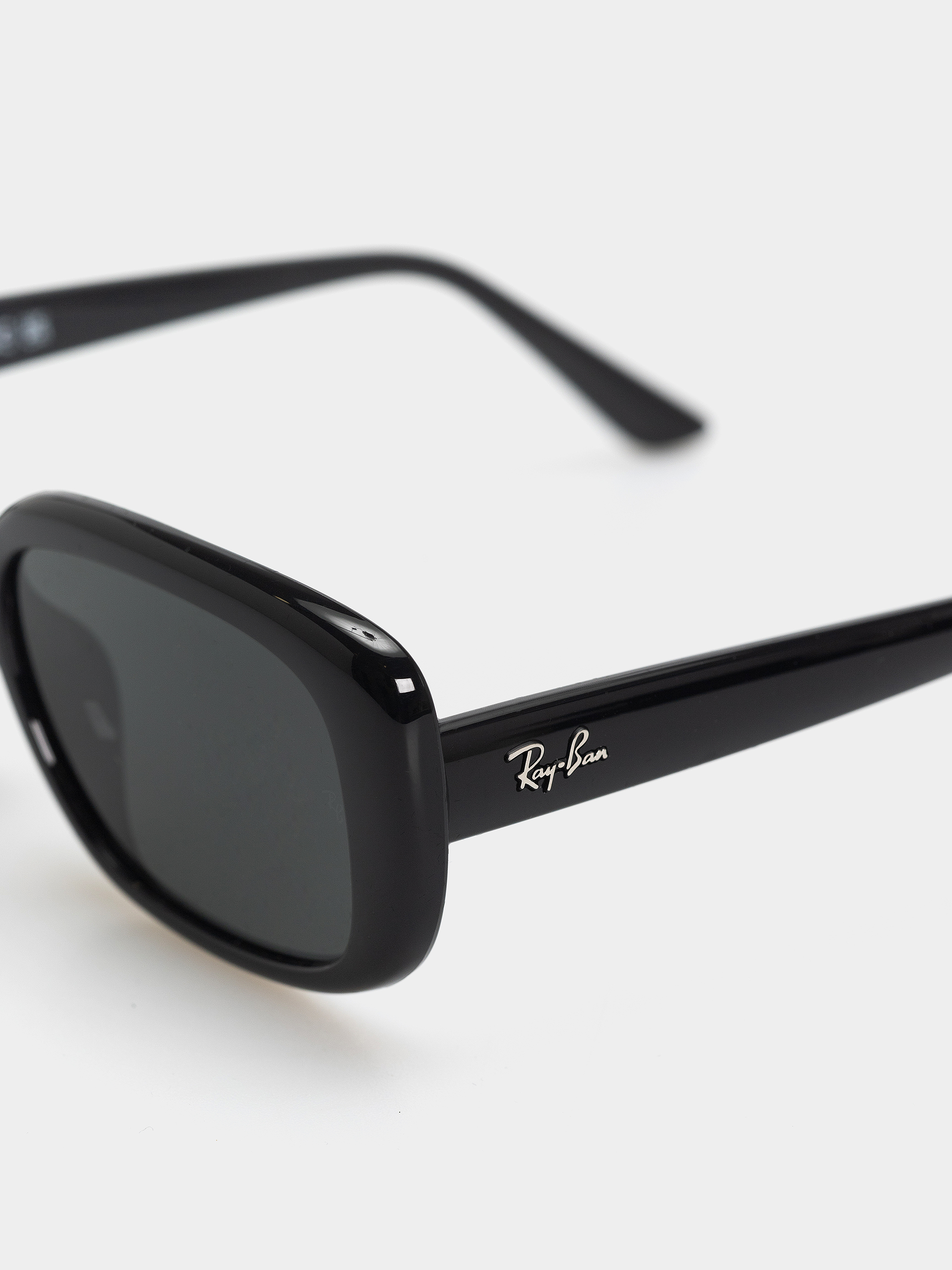 Слънчеви очила Ray-Ban Rb4421D (polerowany czarny/ciemnoszary)