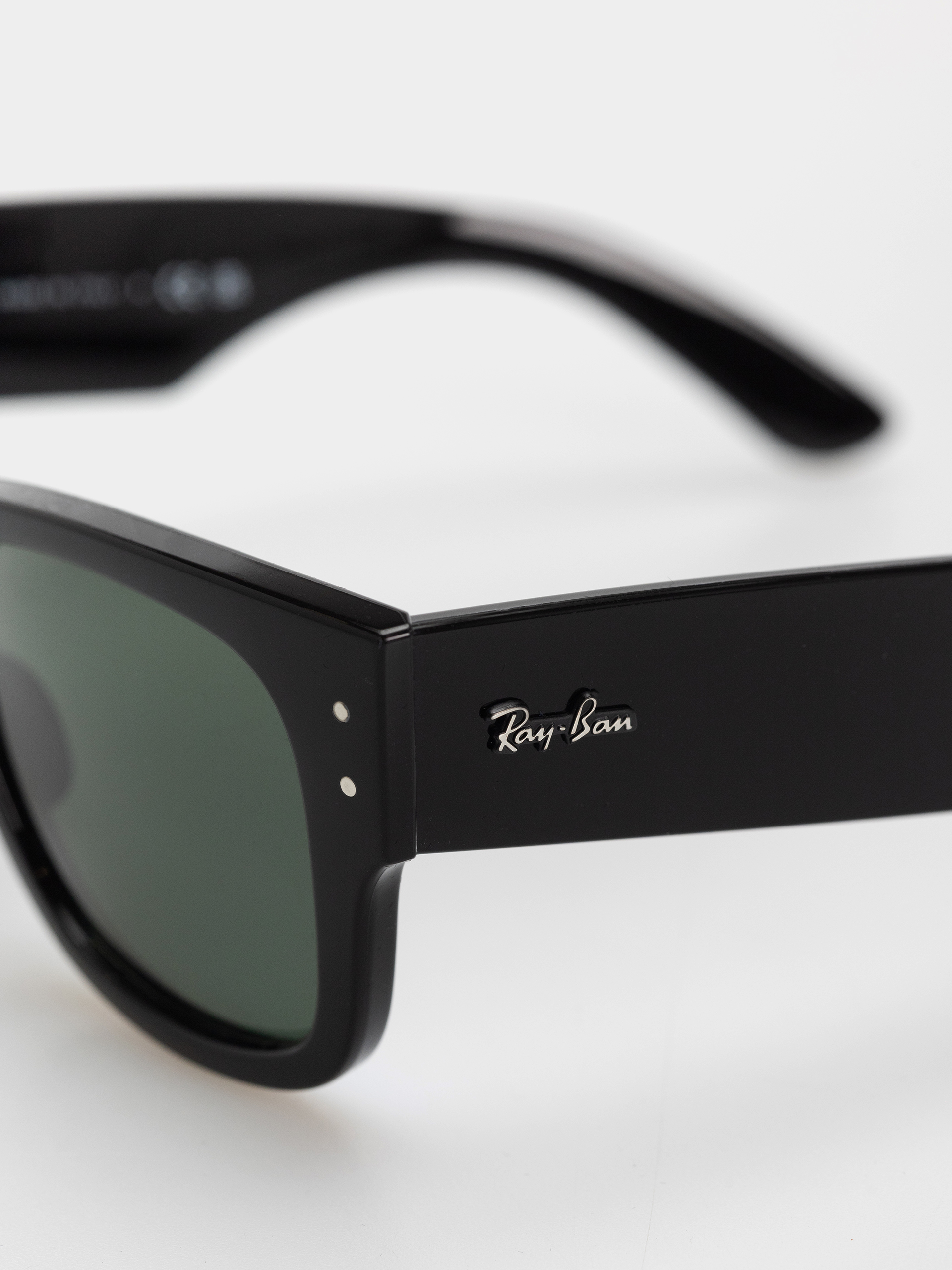 Слънчеви очила Ray-Ban Mega Wayfarer (polerowany czarny/zielony)