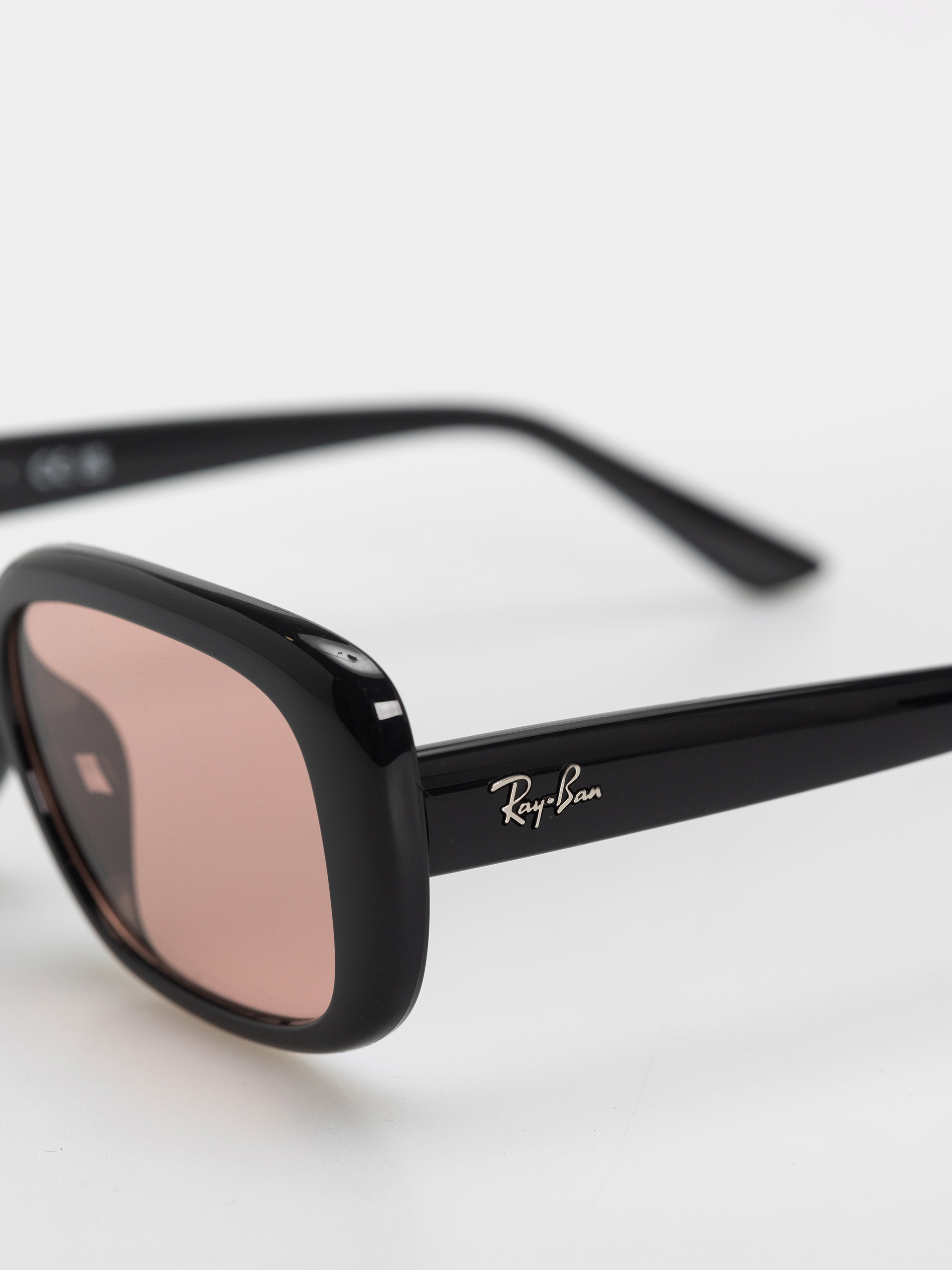 Слънчеви очила Ray-Ban Rb4421D (polerowany czarny/ciemnoróżowe)