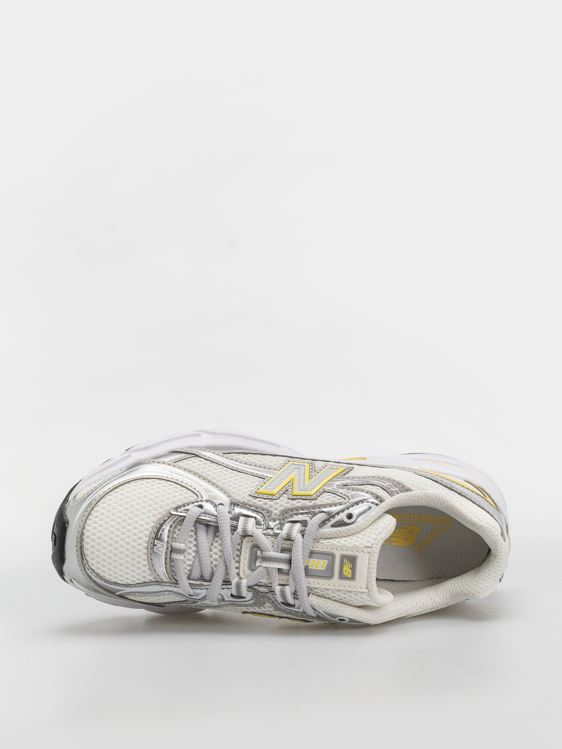 Обувки New Balance 740 JR (silver metallic/star burst)