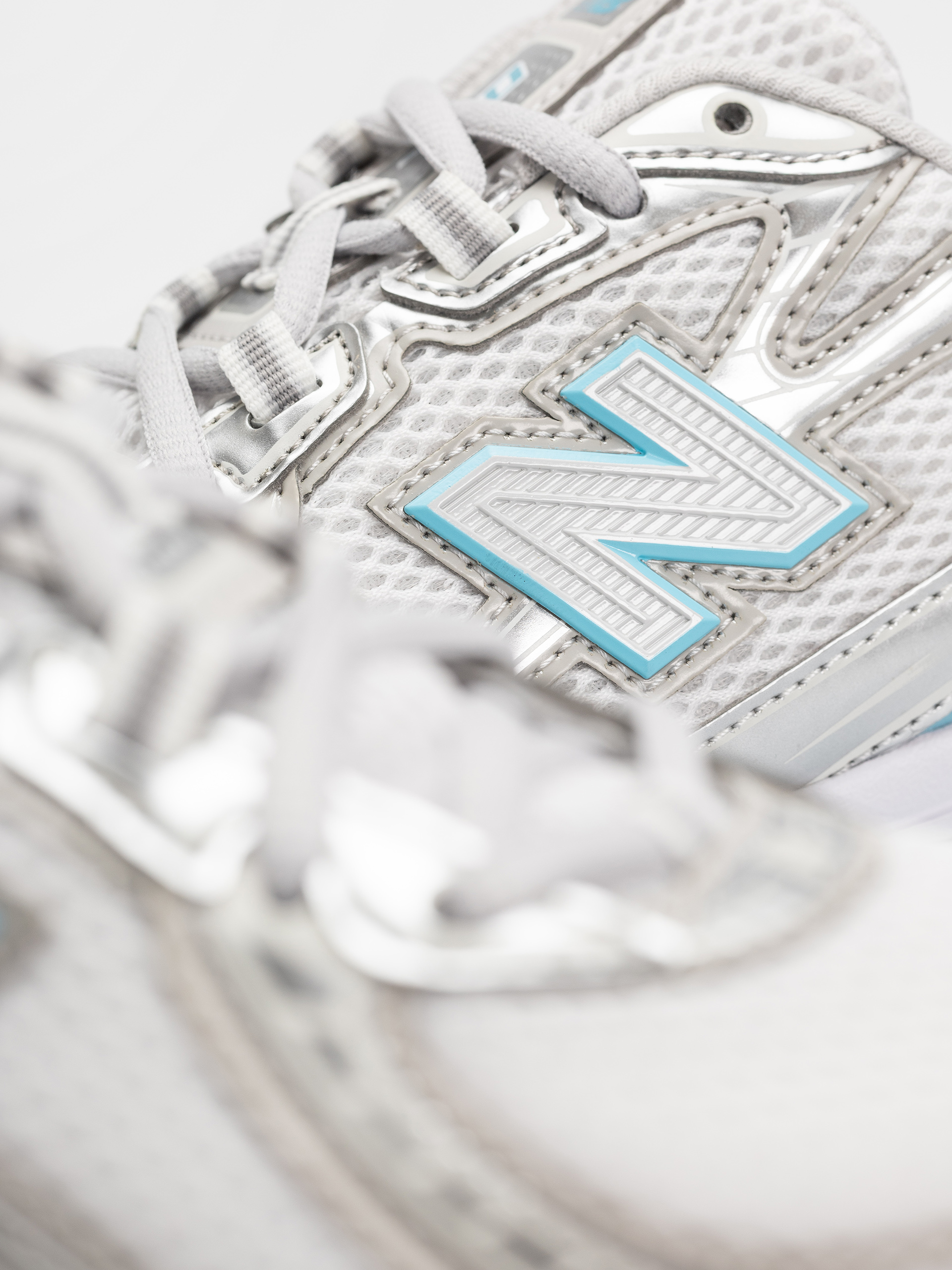 Обувки New Balance 740 JR (grey matter/taffy blue)
