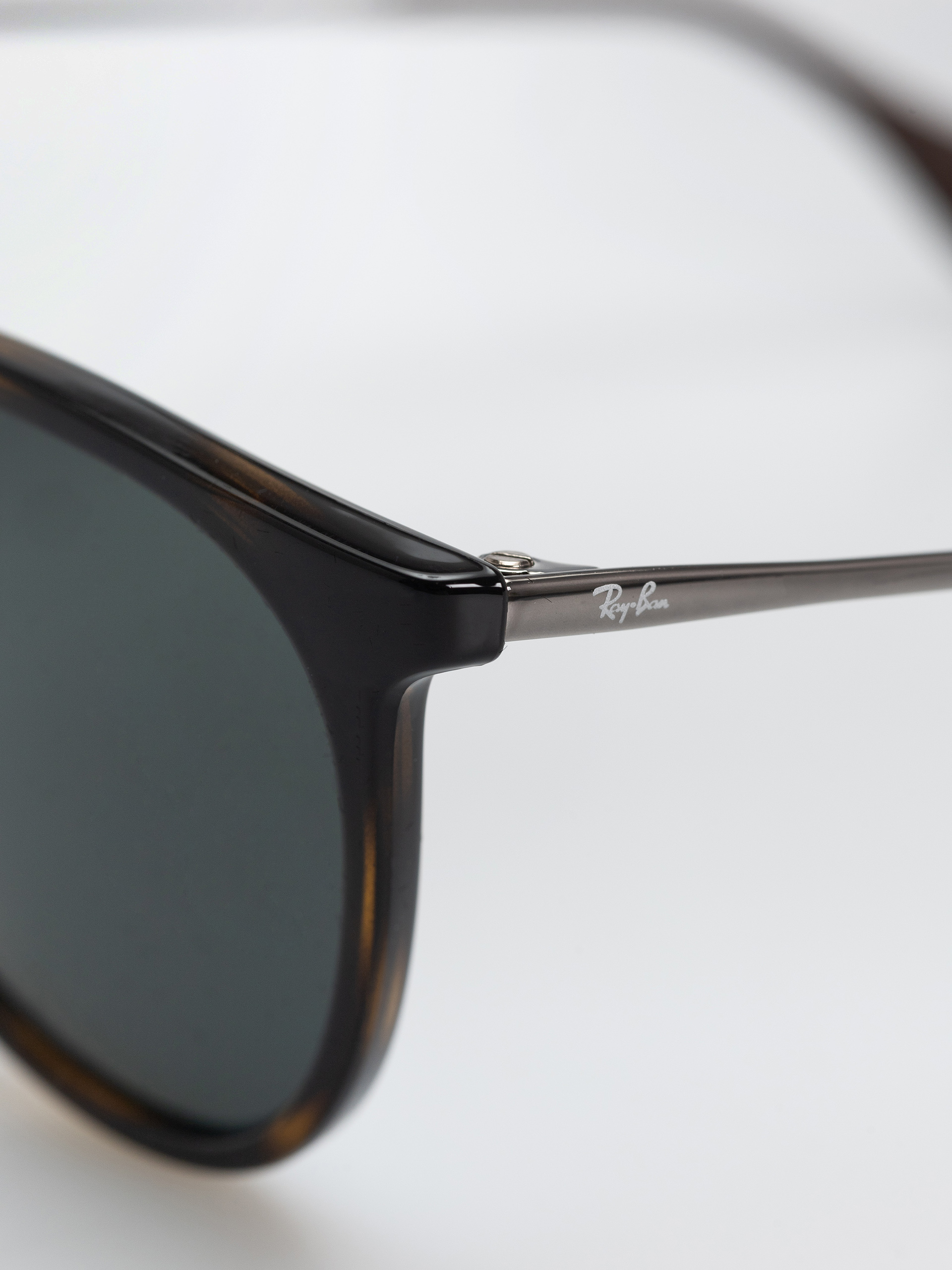 Слънчеви очила Ray-Ban Erika Classic (polerowany jasna havana/zielone g-15)