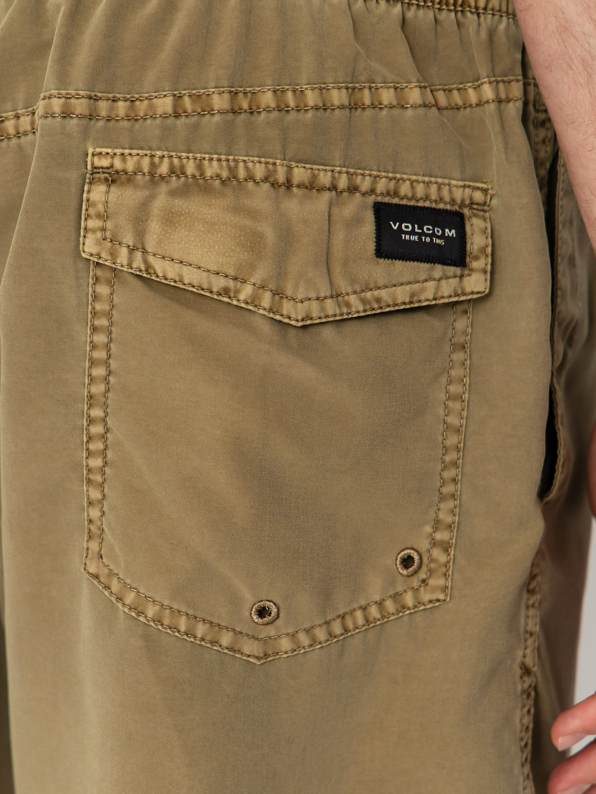 Къси панталони Volcom Center Trunk 17 (desert)
