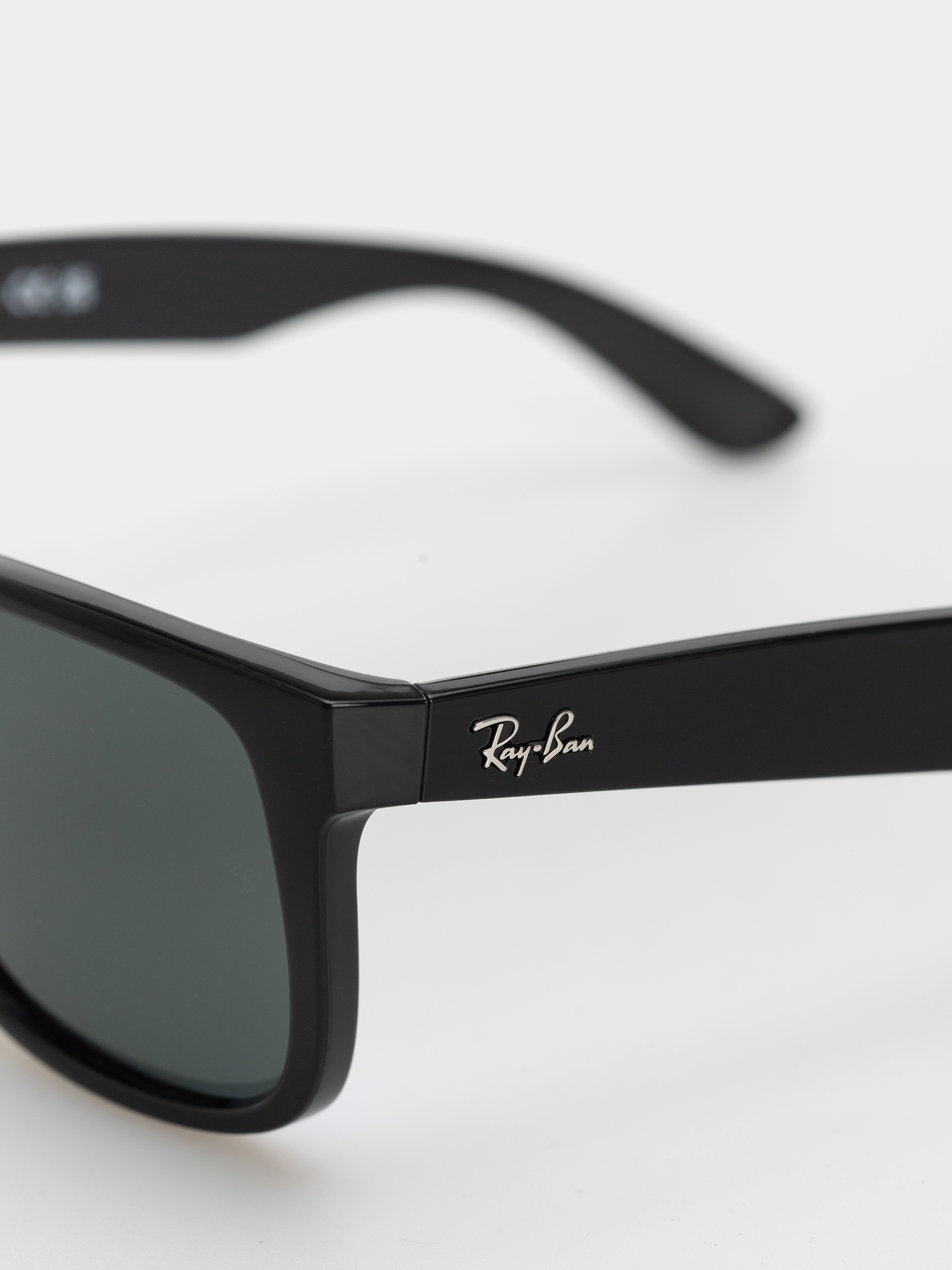 Слънчеви очила Ray-Ban Justin Classic (polerowany czarny/ciemnozielony)