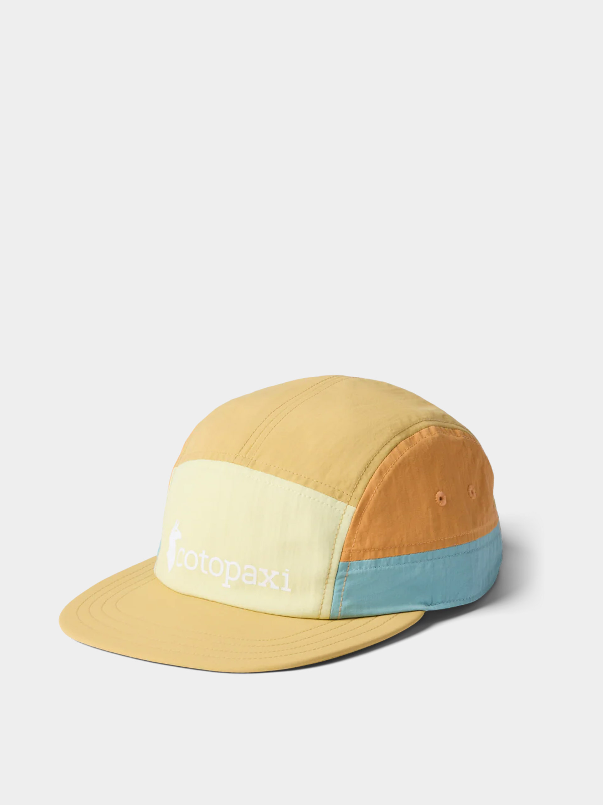 Шапка с козирка Cotopaxi Tech
