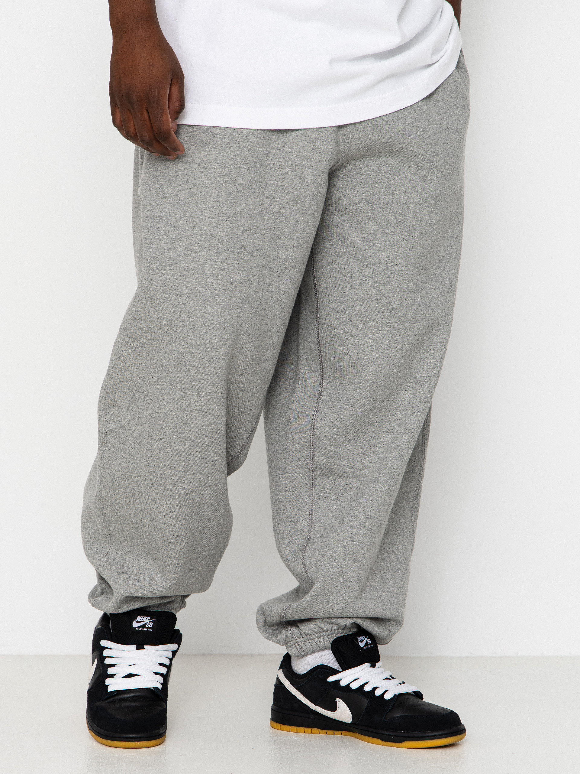 Панталони Nike SB Solo Swoosh (dk grey heather/lt smoke grey/white)