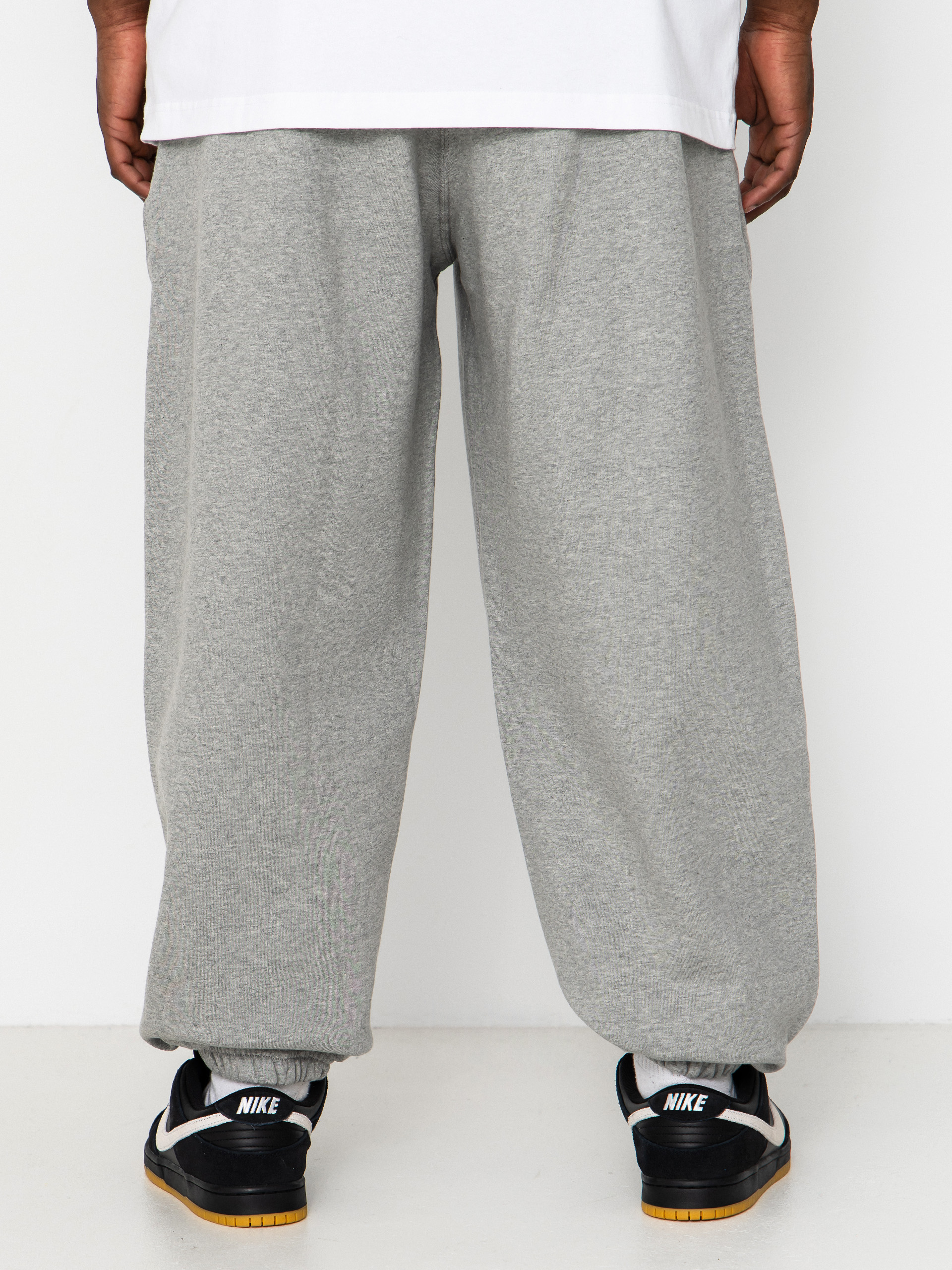 Панталони Nike SB Solo Swoosh (dk grey heather/lt smoke grey/white)