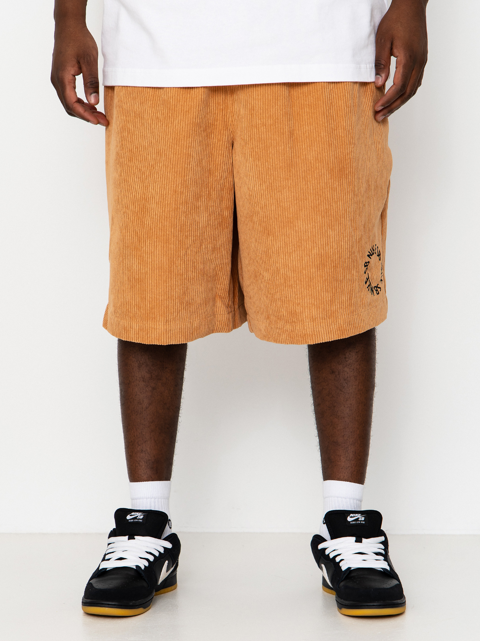 Къси панталони Nike SB Cord (lt cognac/black)