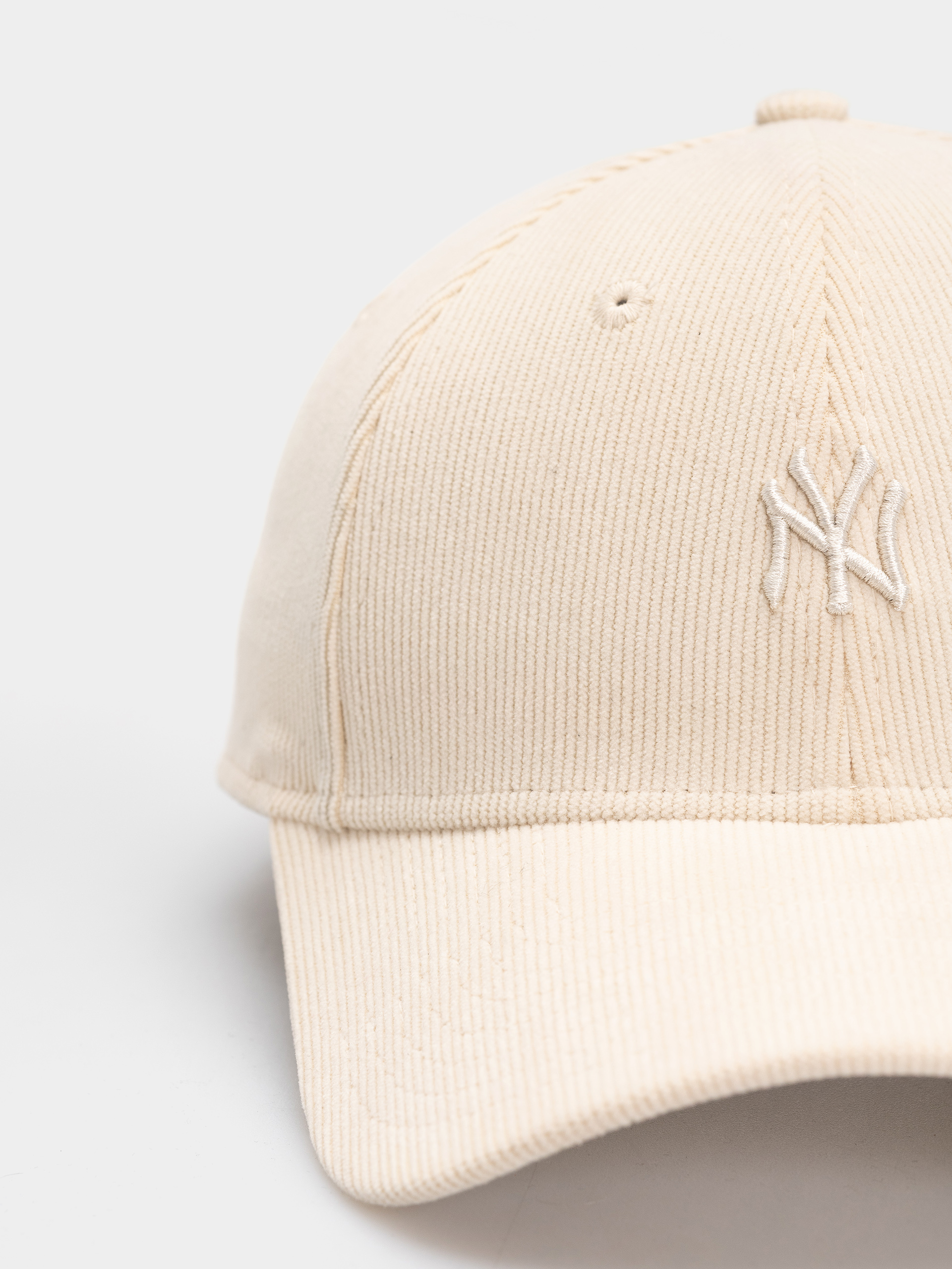 Шапка с козирка New Era Mini Cord 9Forty New York Yankees Wmn (light cream)