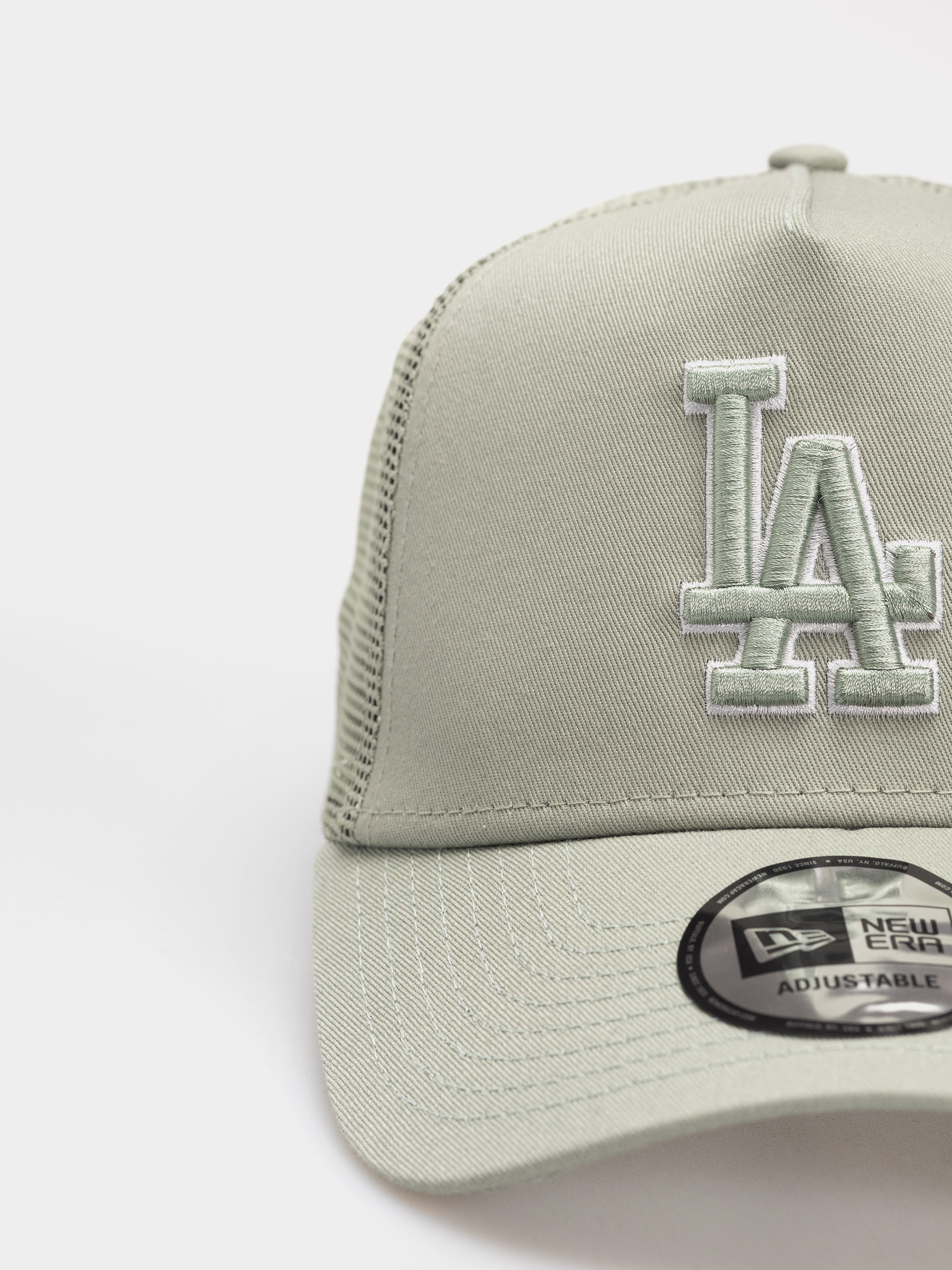 Шапка с козирка New Era Outline Trucker Los Angeles Dodgers (evergreen)