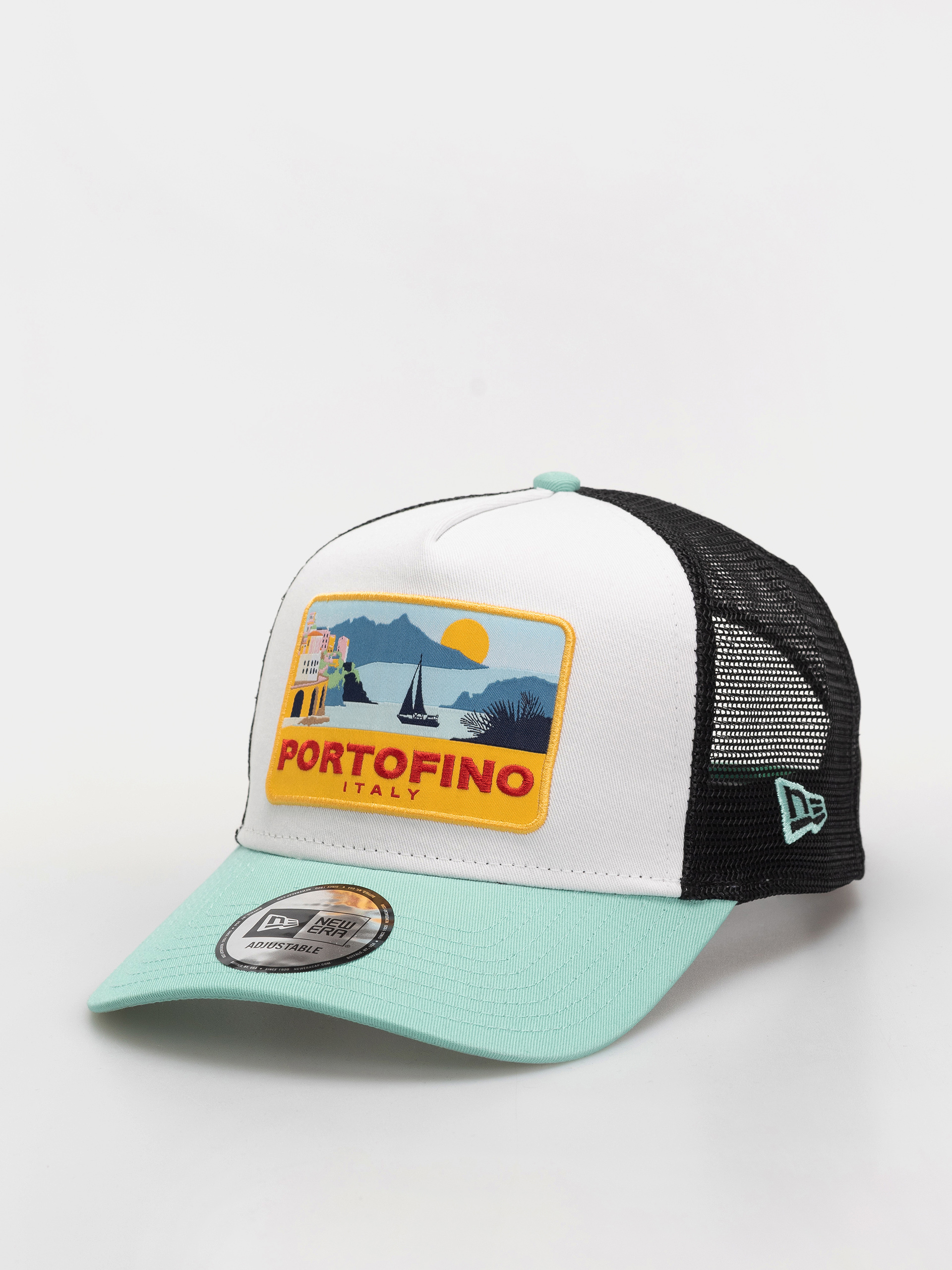 Шапка с козирка New Era Location Patch Trucker (green/white)
