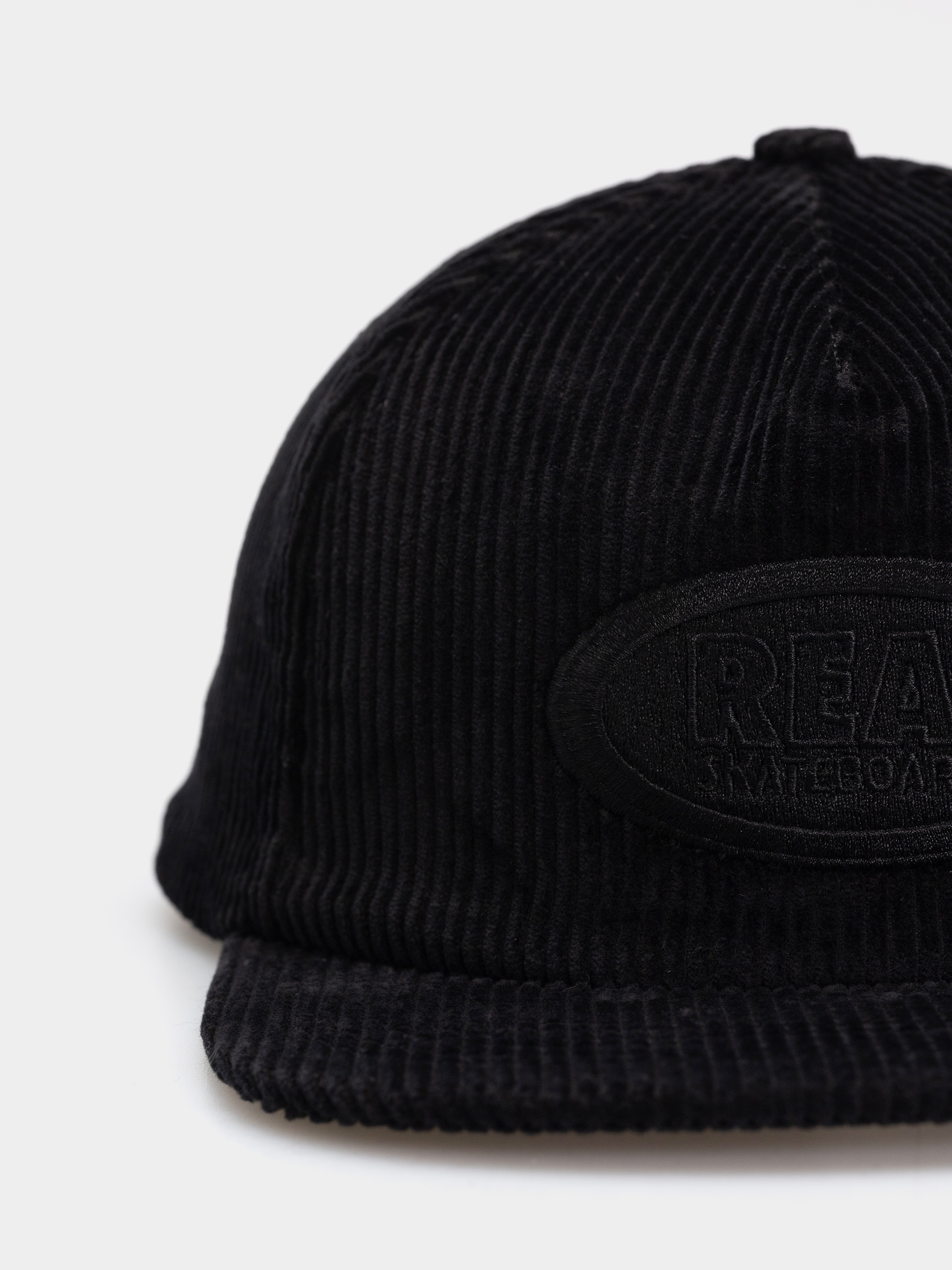 Шапка с козирка Real Oval (black/black)