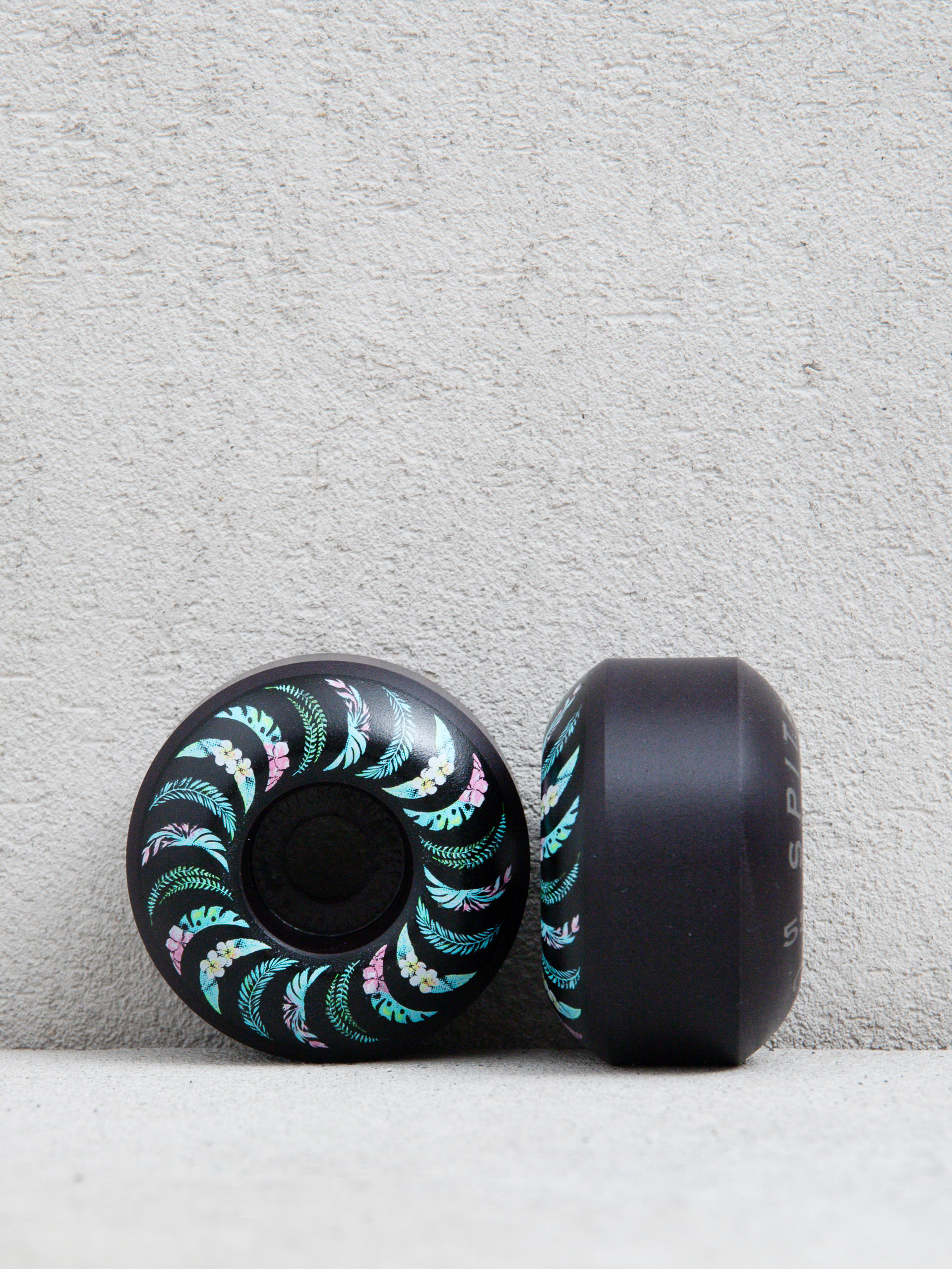 u041au043eu043bu0435u043bu0446u0430 Spitfire F4 99D Teamm Floral Classic (black)
