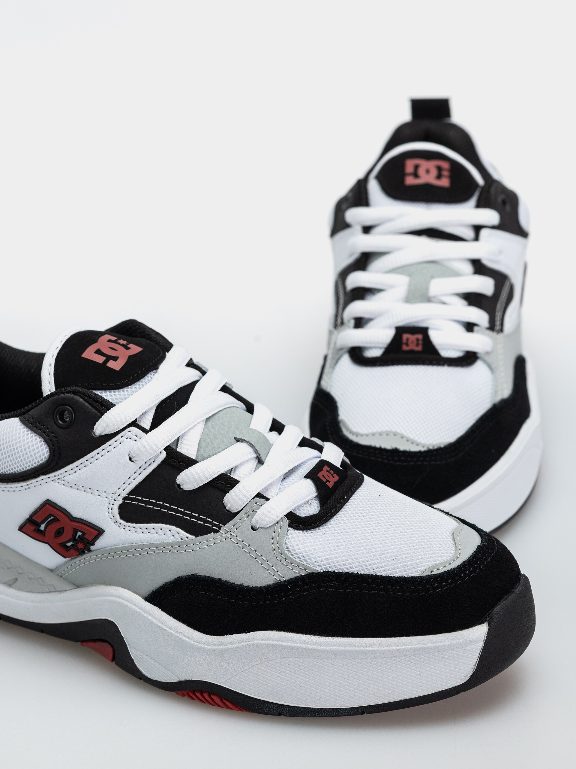 Обувки DC Ascend (black/white/red)