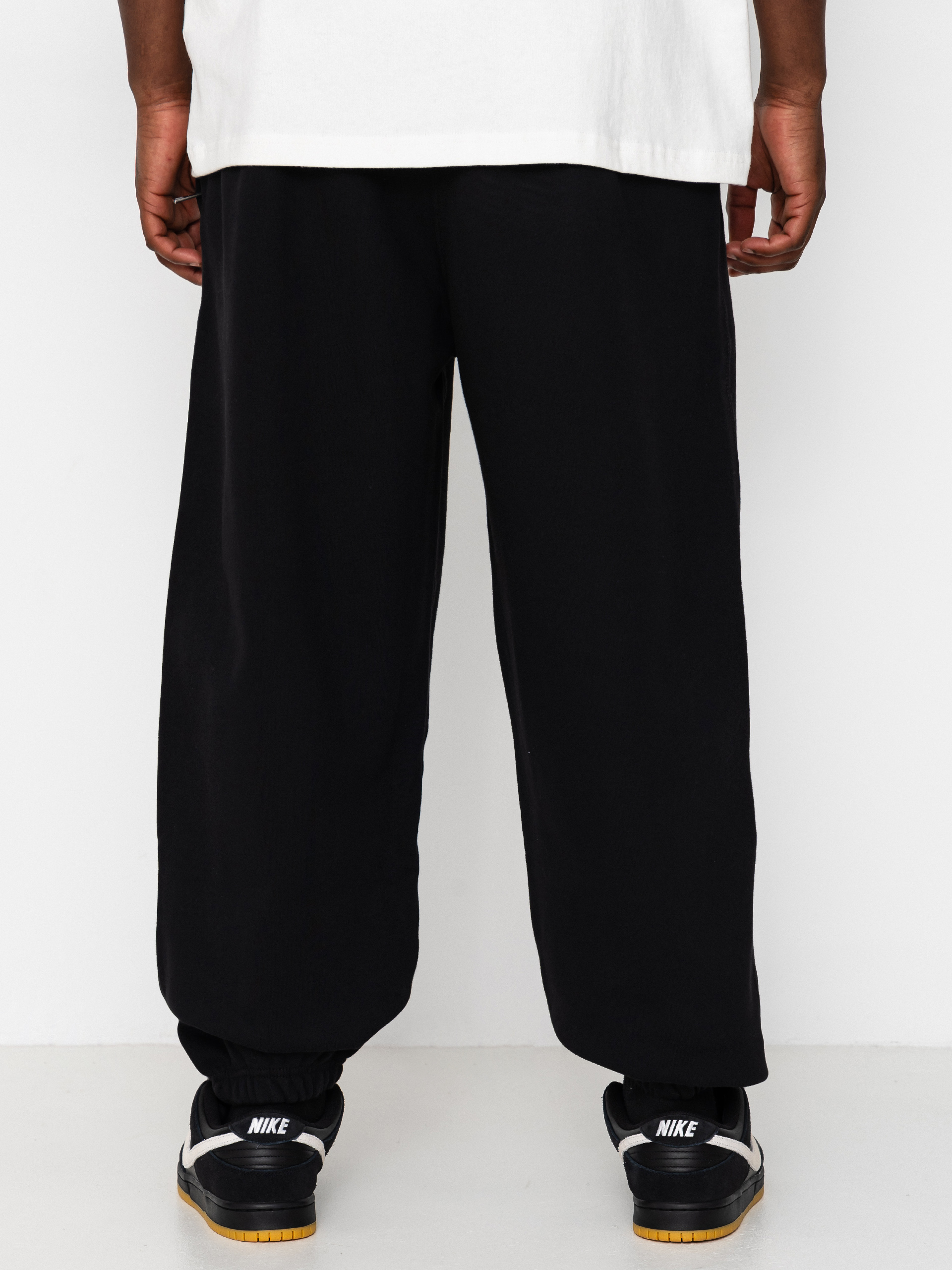 Панталони Nike SB Solo Swoosh (black/black/white)