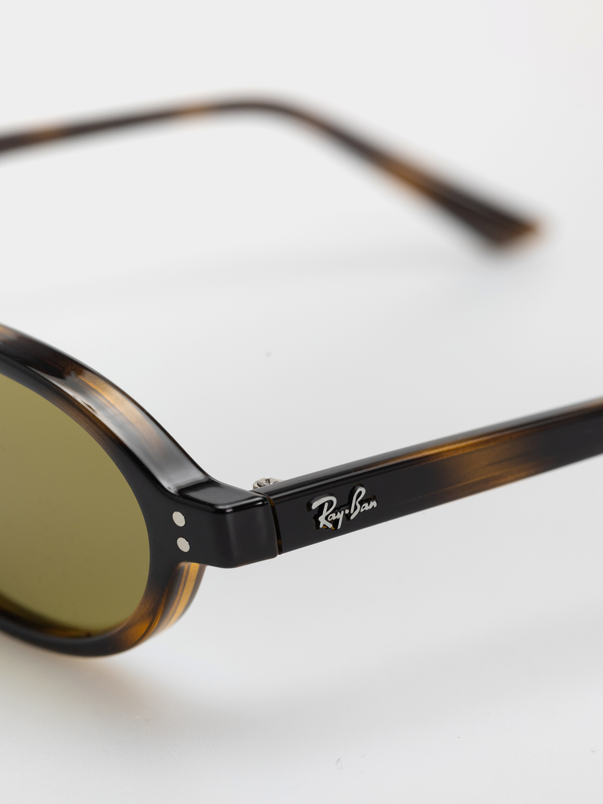 Слънчеви очила Ray-Ban Khal (polerowany havana/zielony)